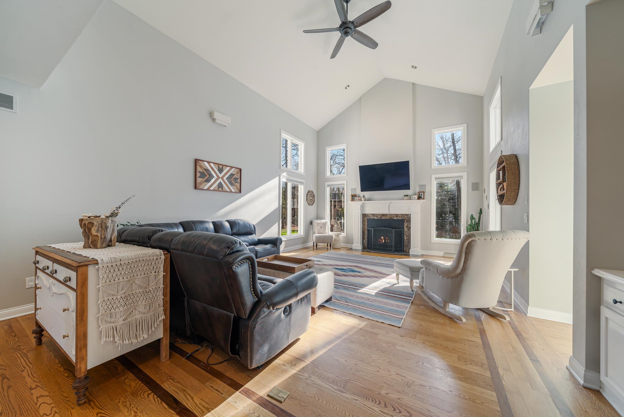 2416 WOODLAND Terrace