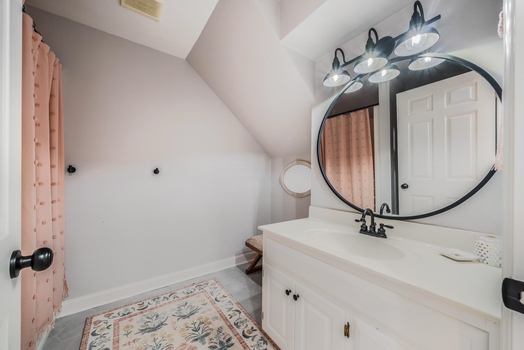 2416 WOODLAND Terrace