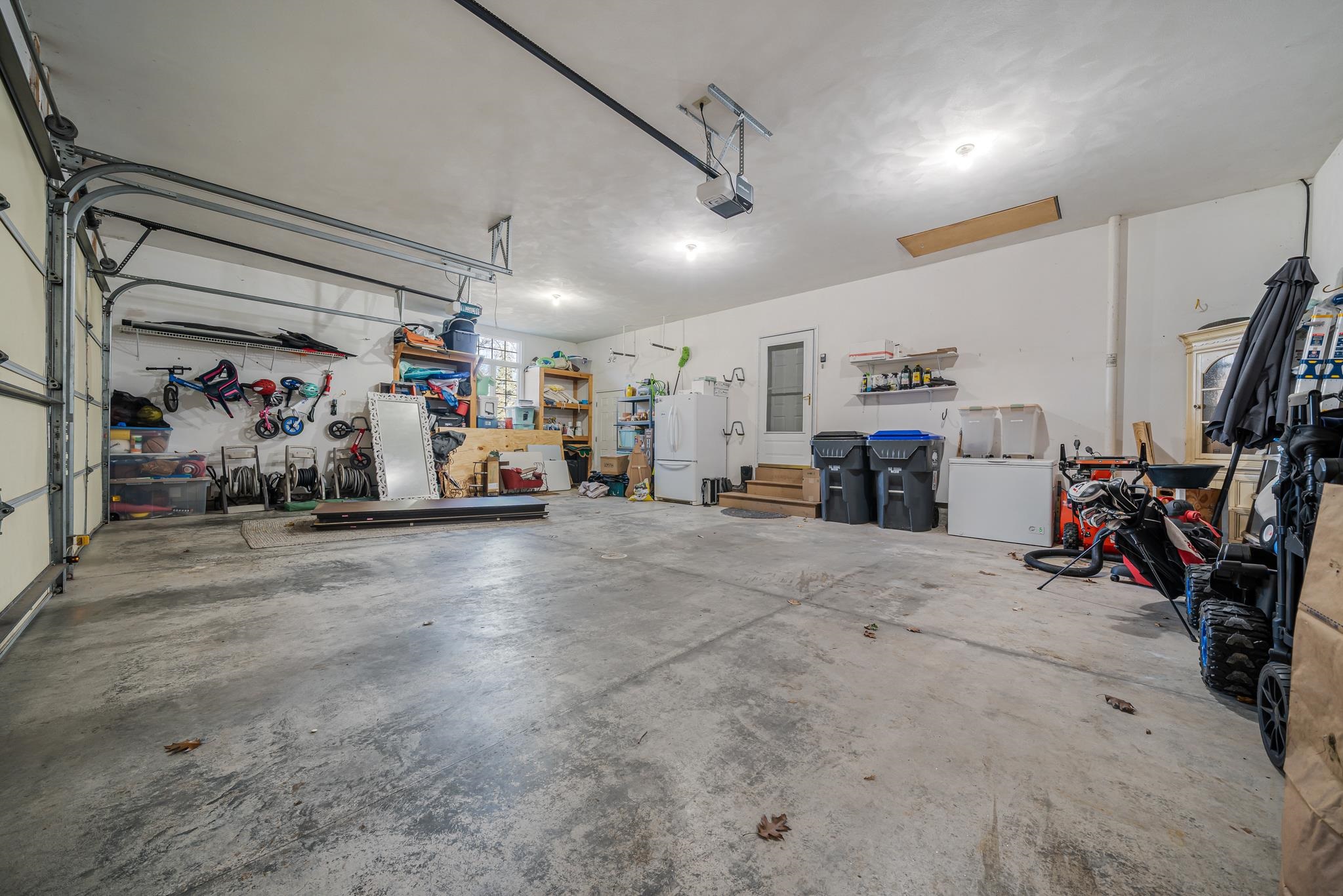 2416 WOODLAND Terrace