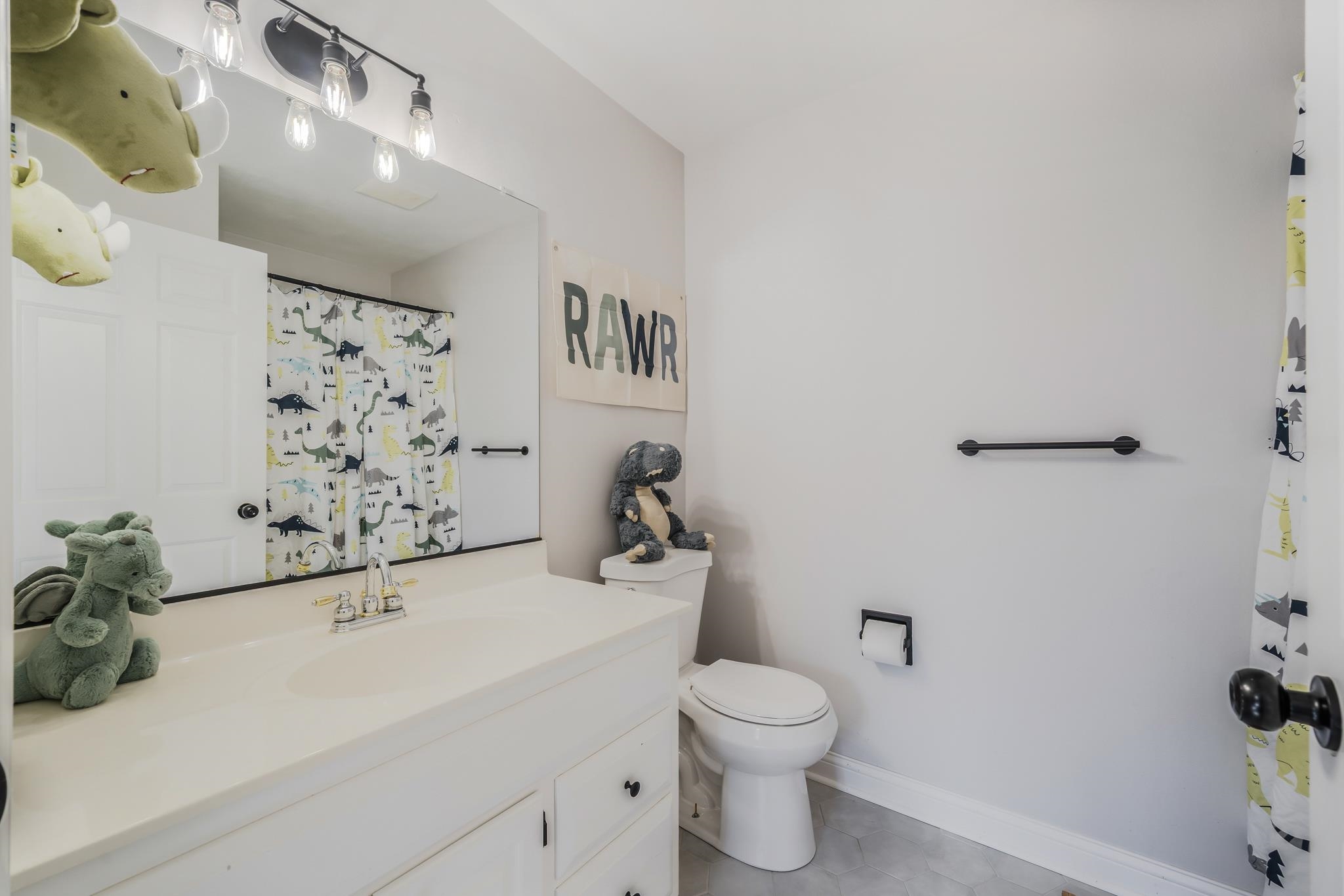 2416 WOODLAND Terrace