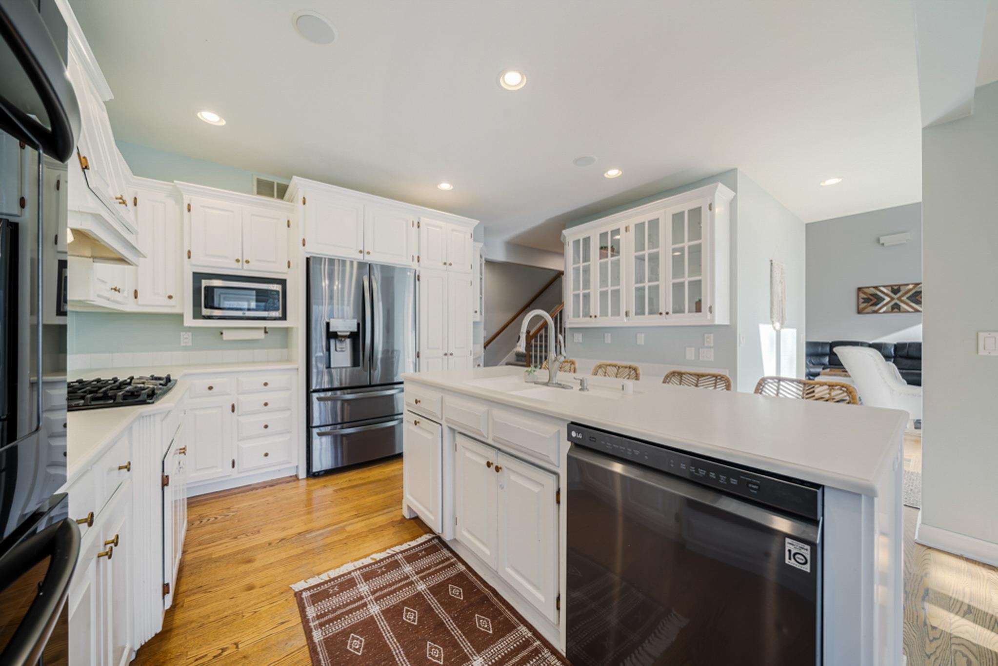 2416 WOODLAND Terrace