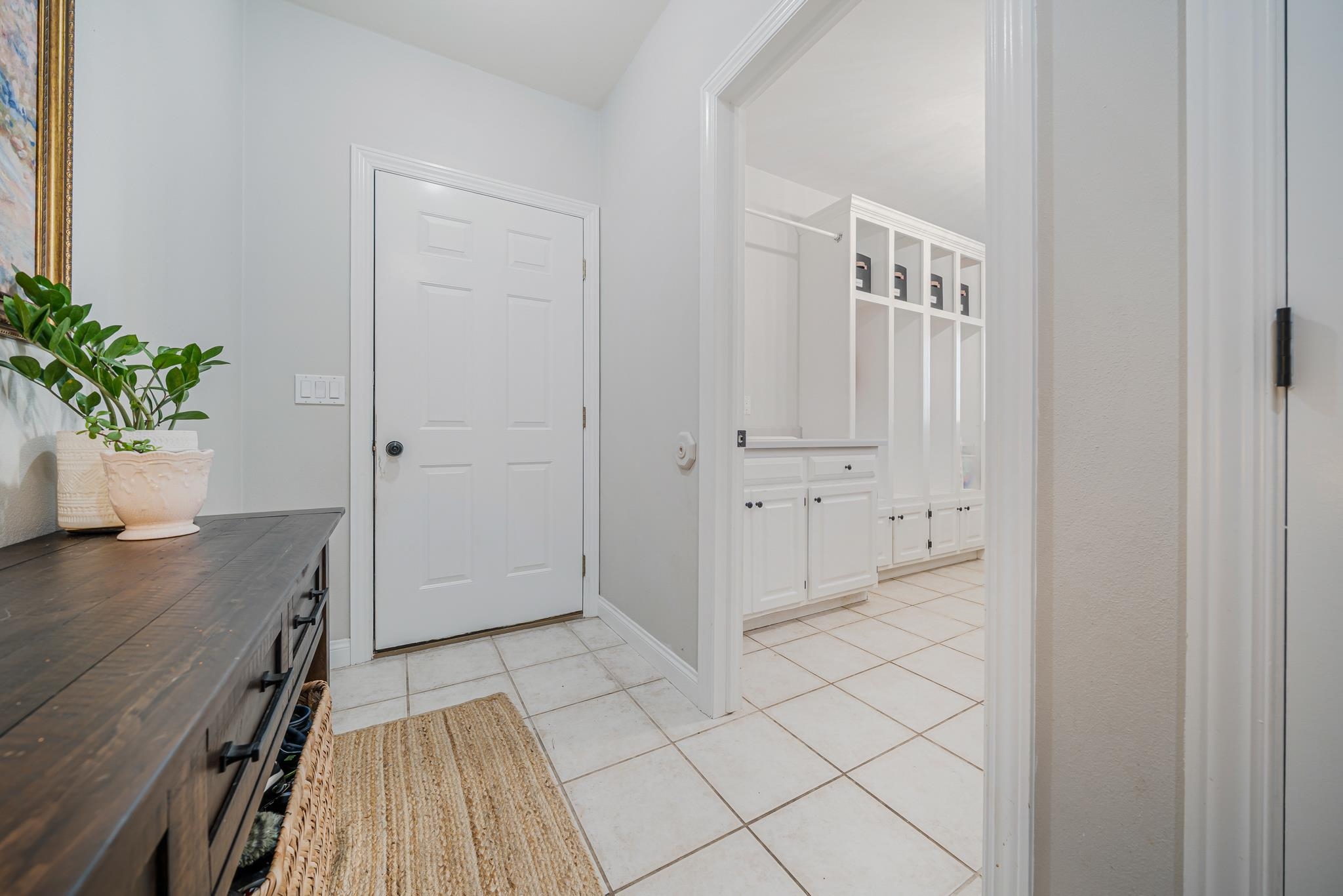 2416 WOODLAND Terrace