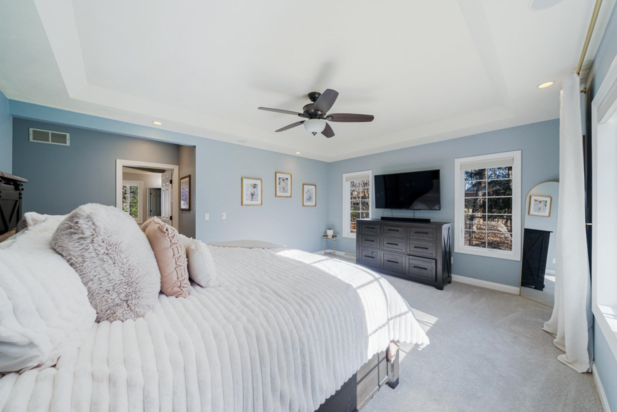 2416 WOODLAND Terrace