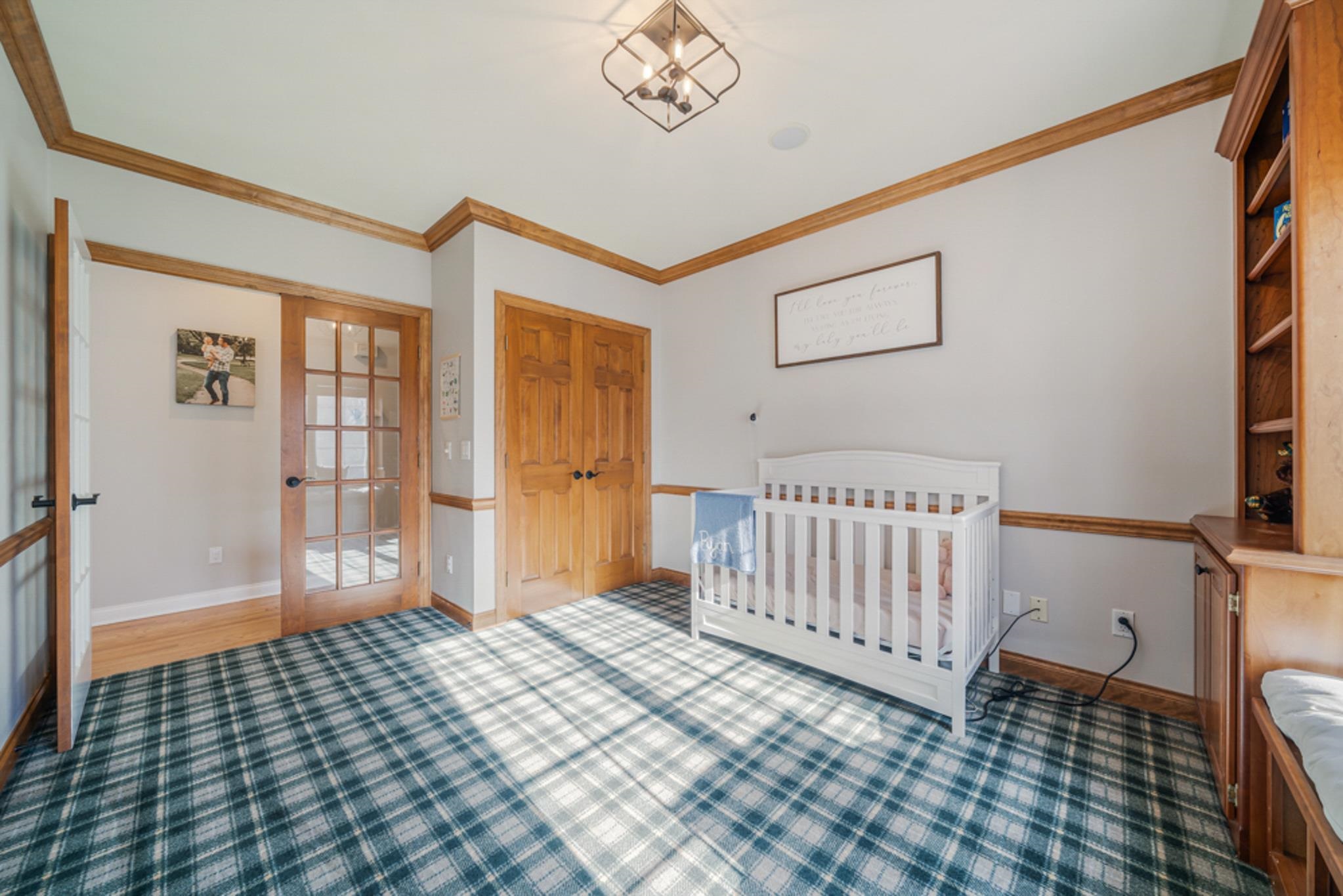 2416 WOODLAND Terrace