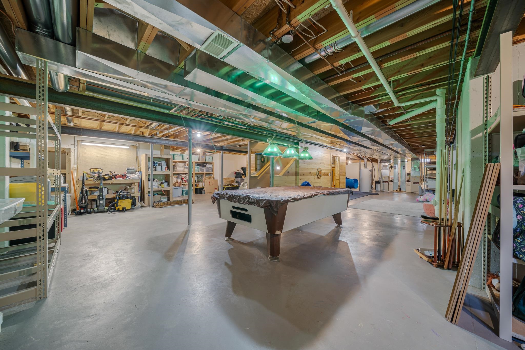 2416 WOODLAND Terrace