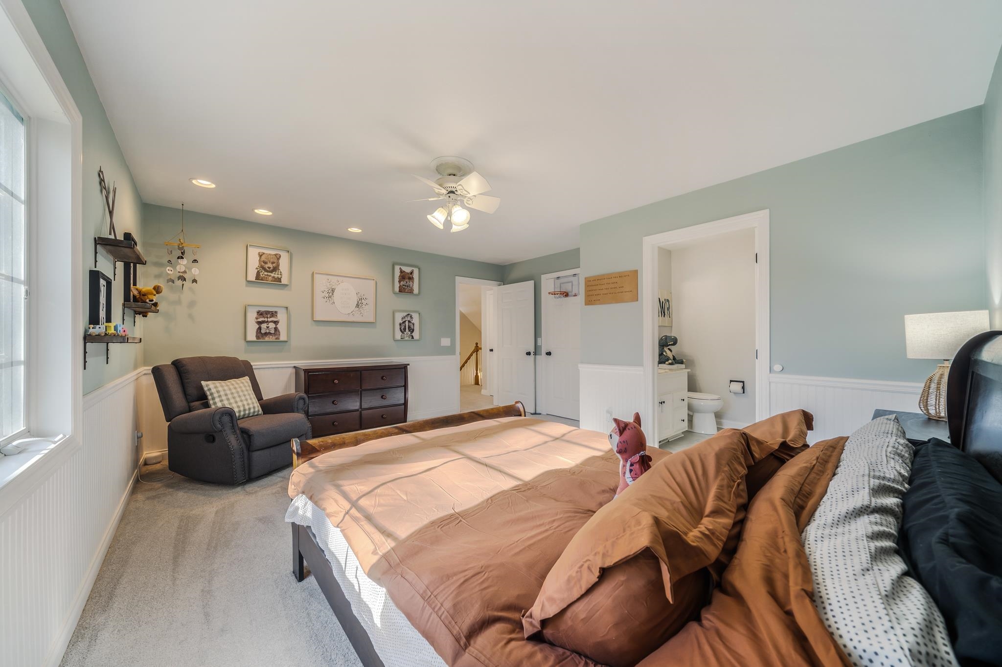 2416 WOODLAND Terrace