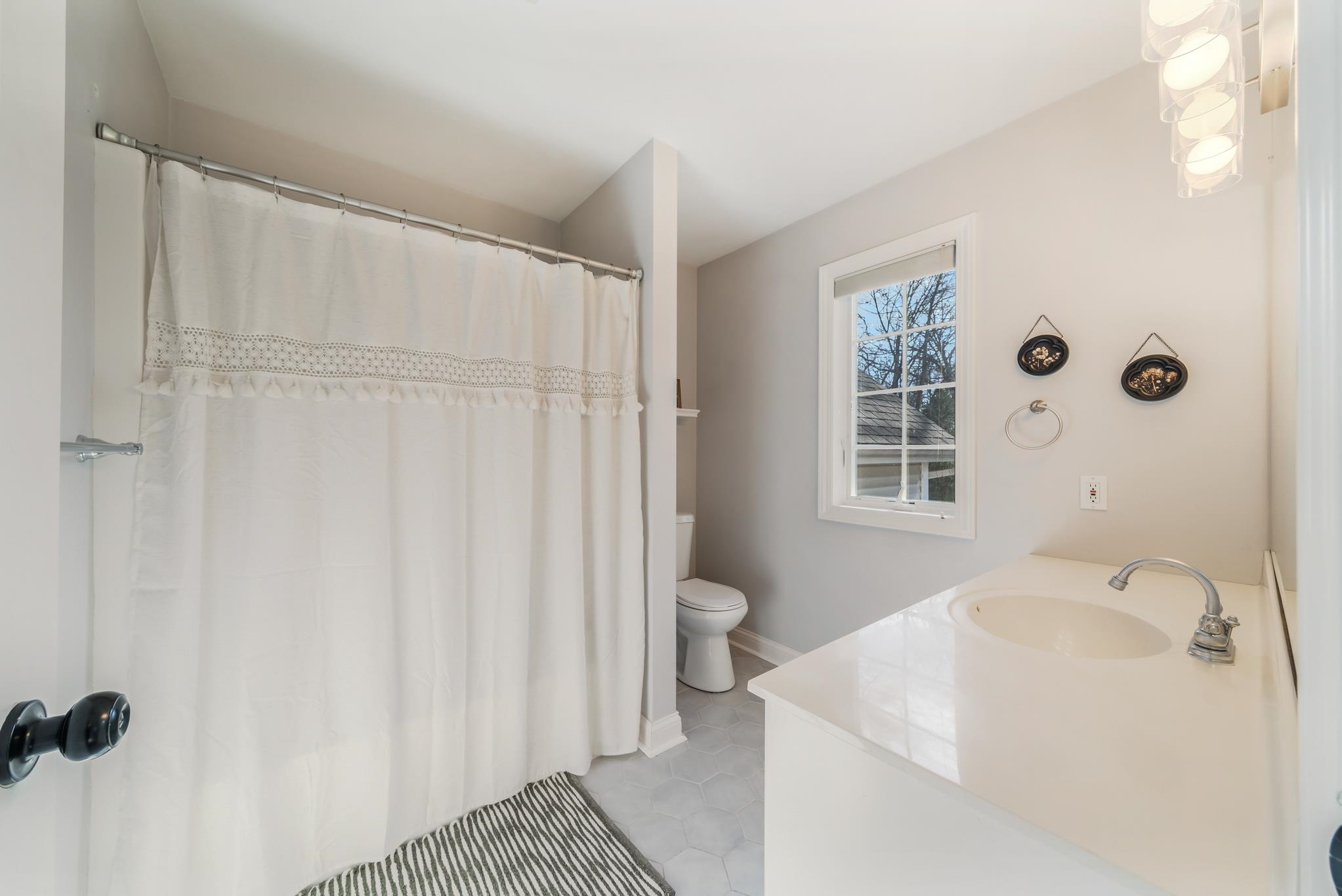 2416 WOODLAND Terrace