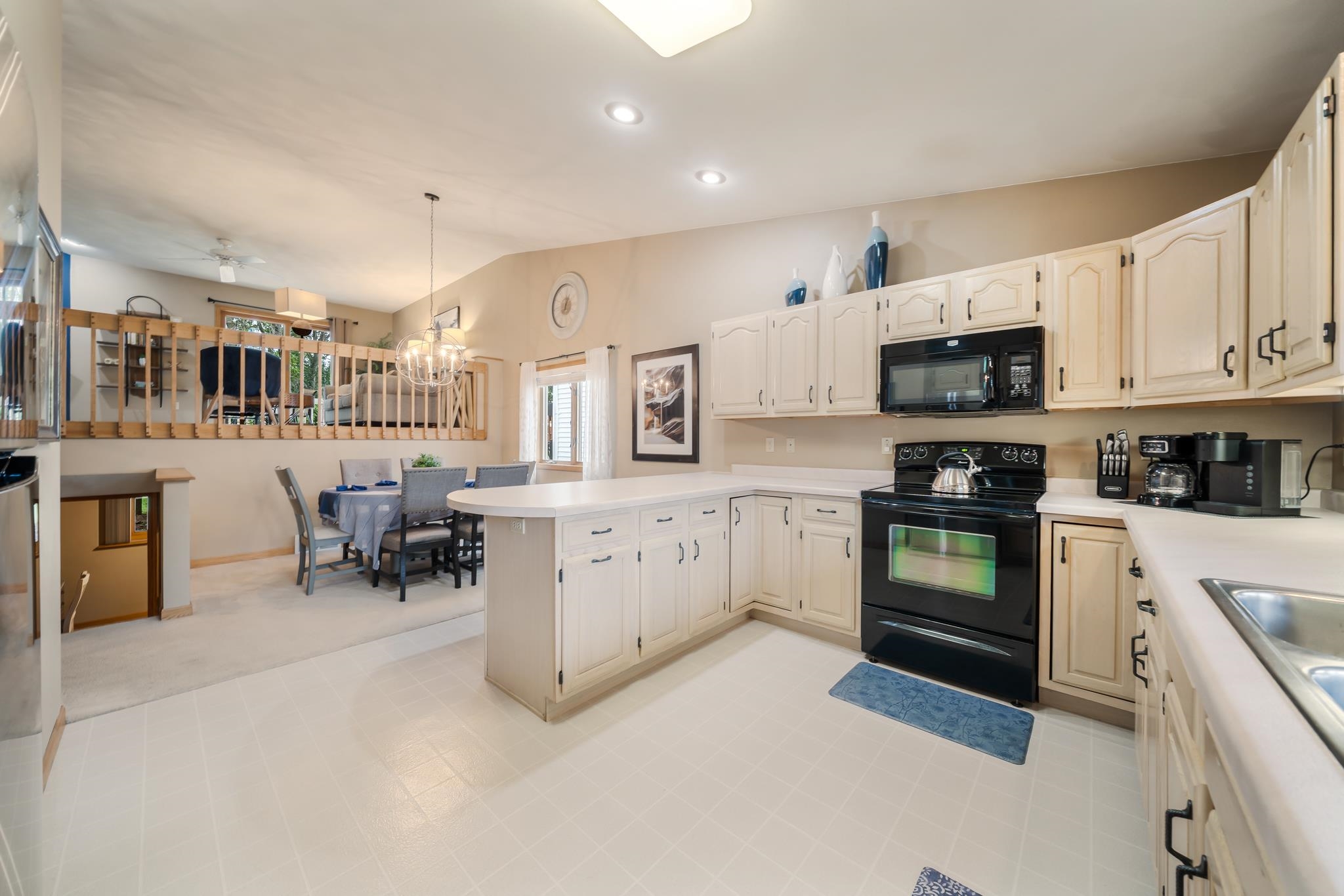 2117 CLOUDVIEW Court