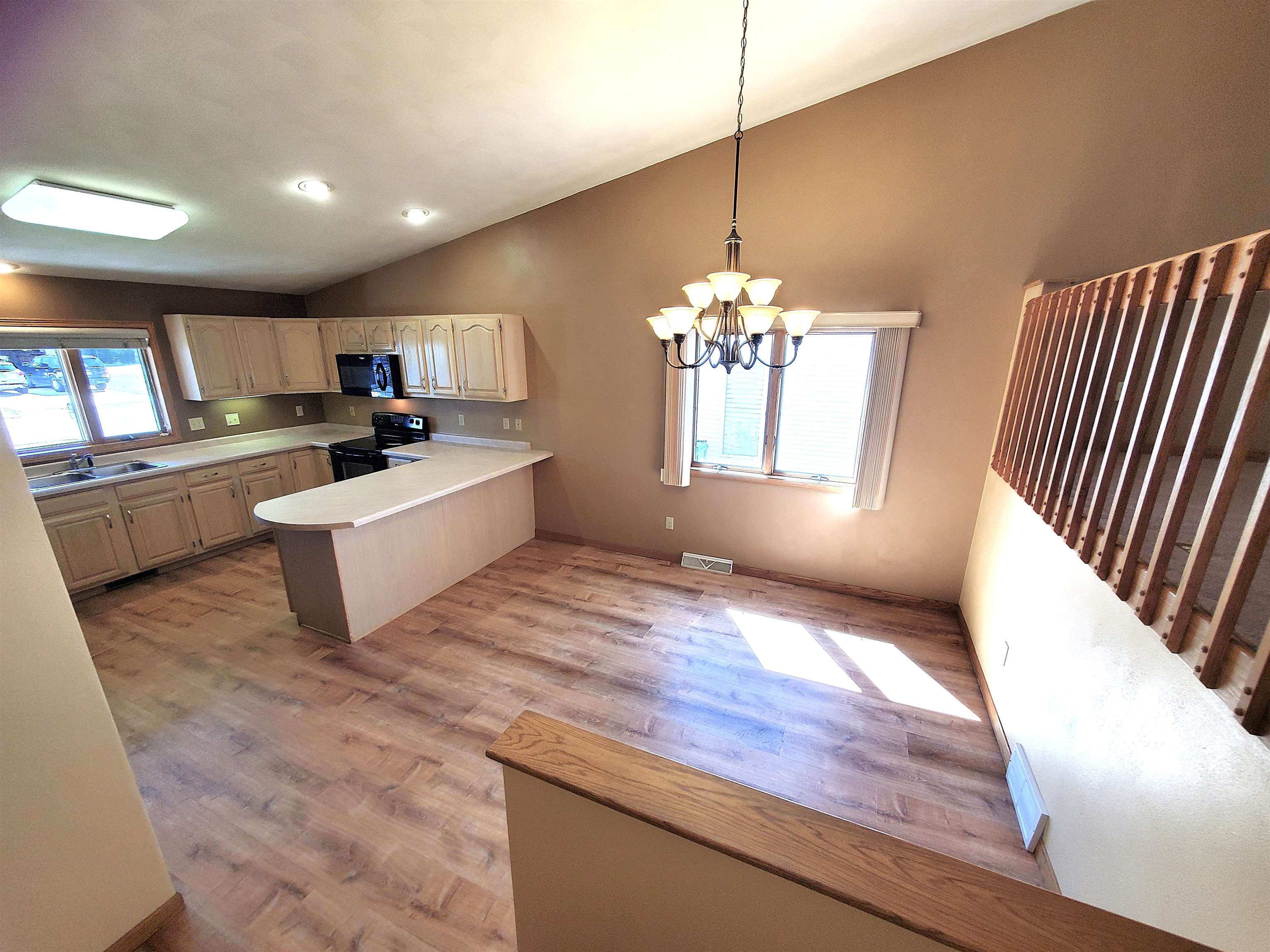 2117 CLOUDVIEW Court