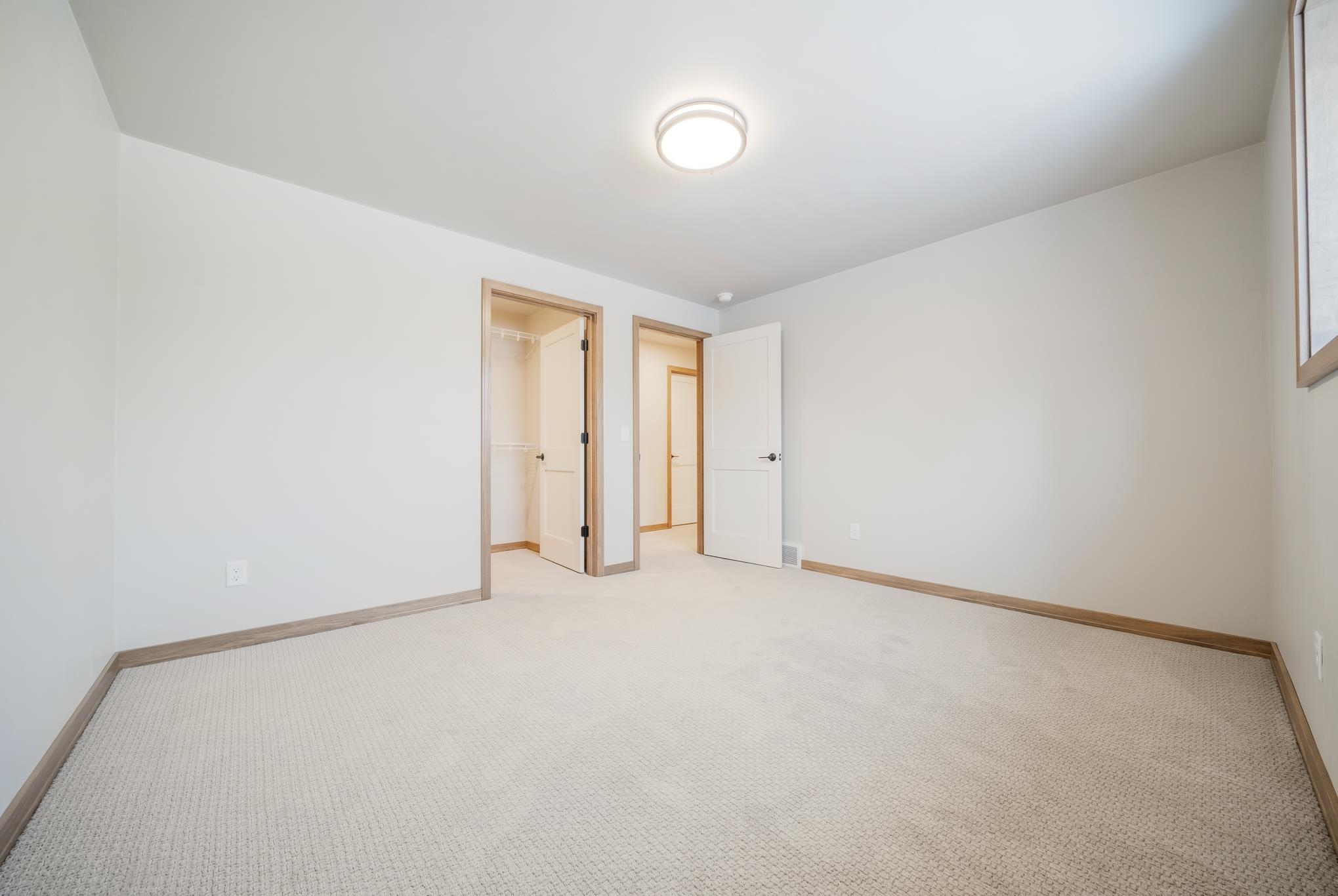 2564 N STELLITA Circle