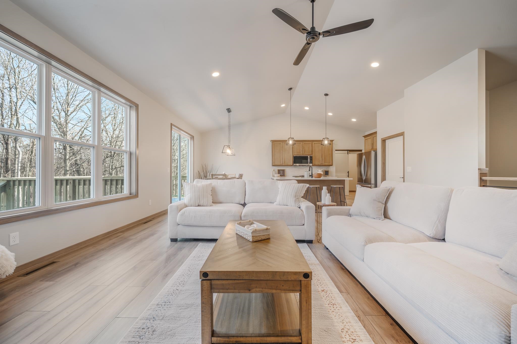 2564 N STELLITA Circle