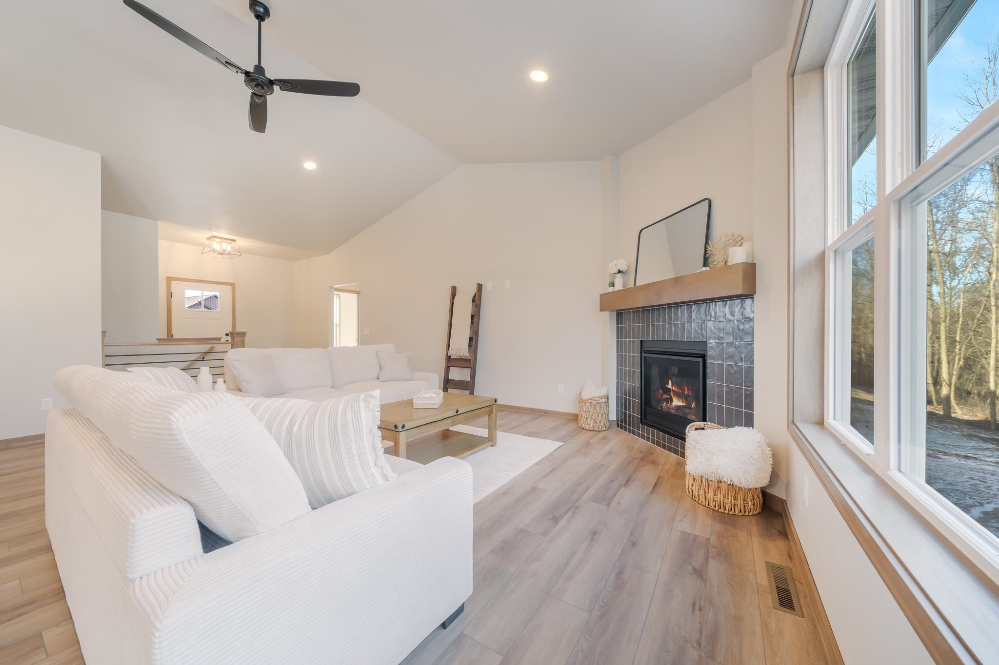 2564 N STELLITA Circle