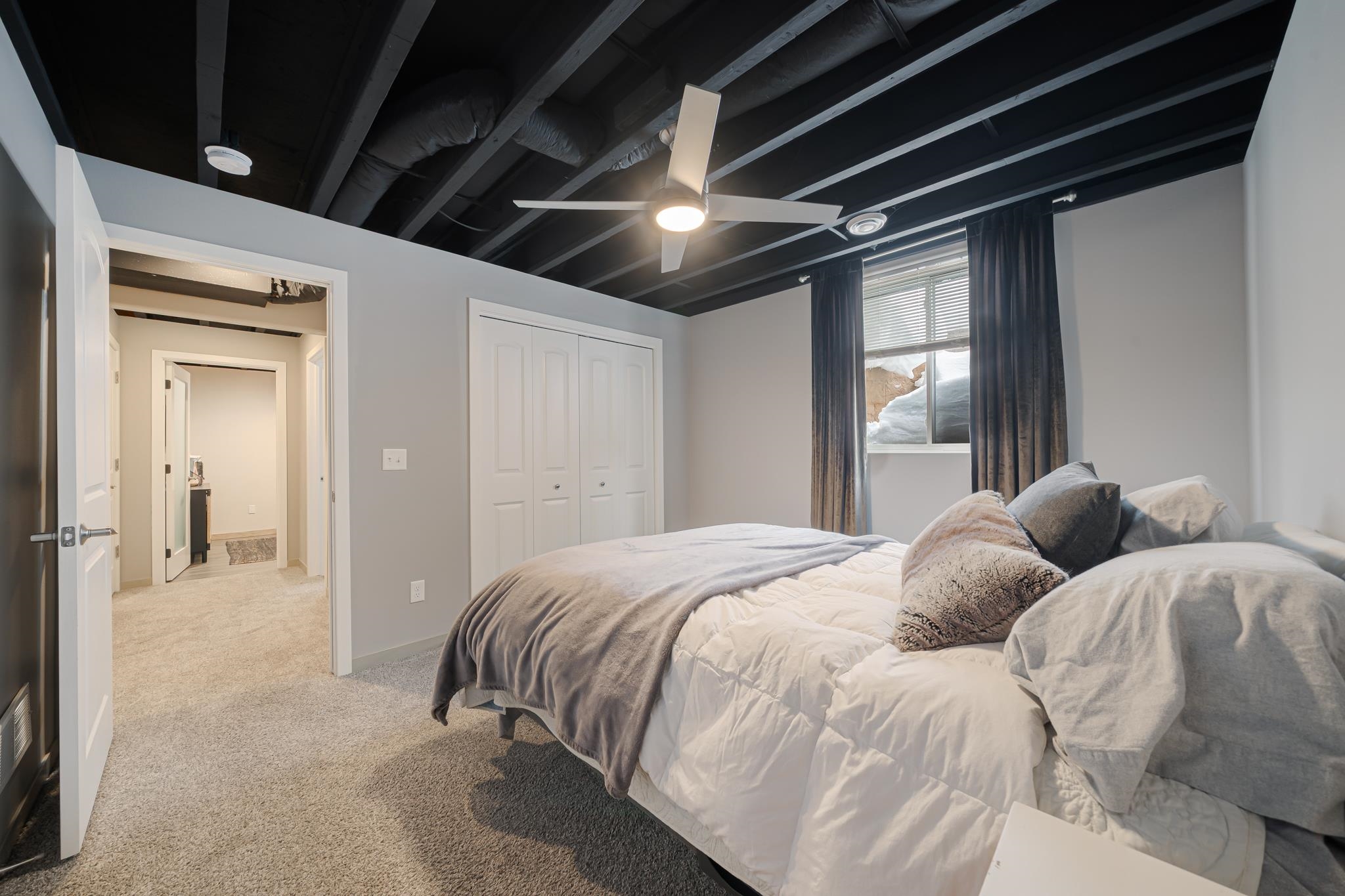 531 S SILVER FOX Drive