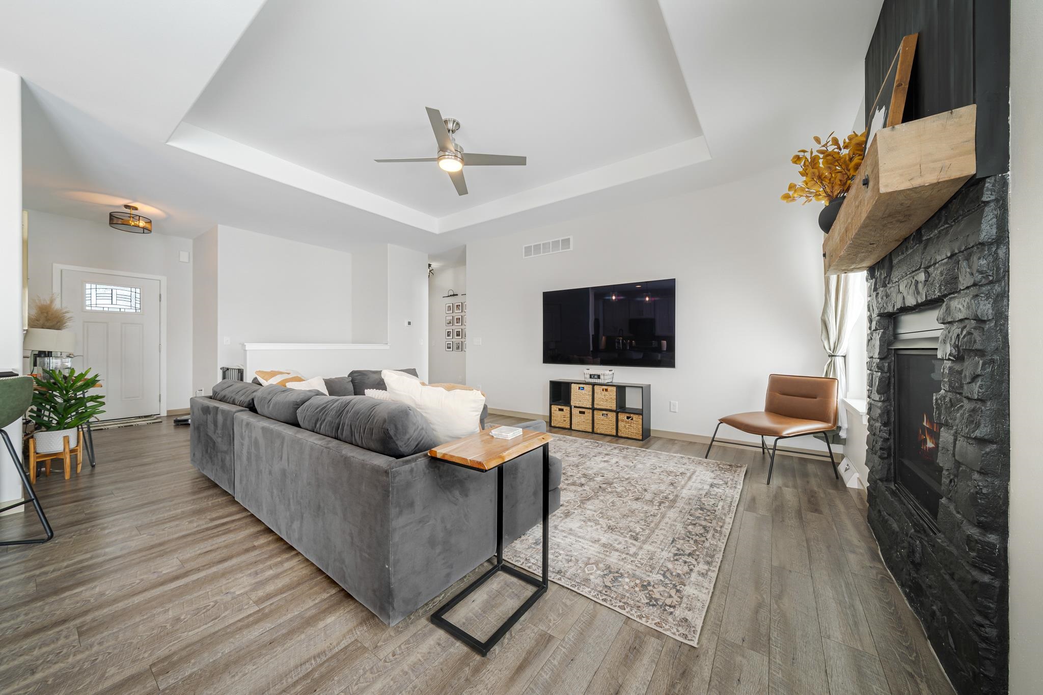 531 S SILVER FOX Drive