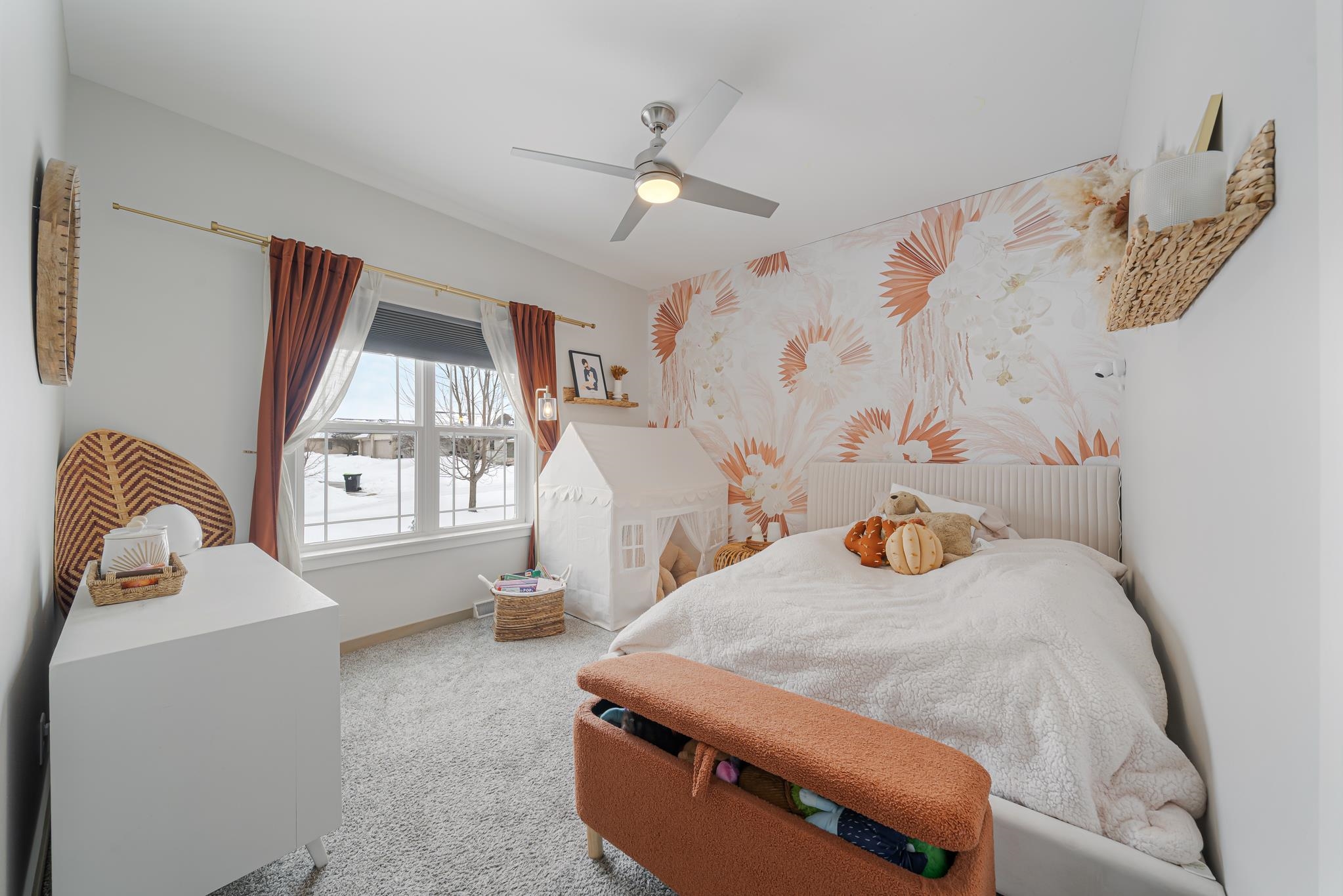 531 S SILVER FOX Drive