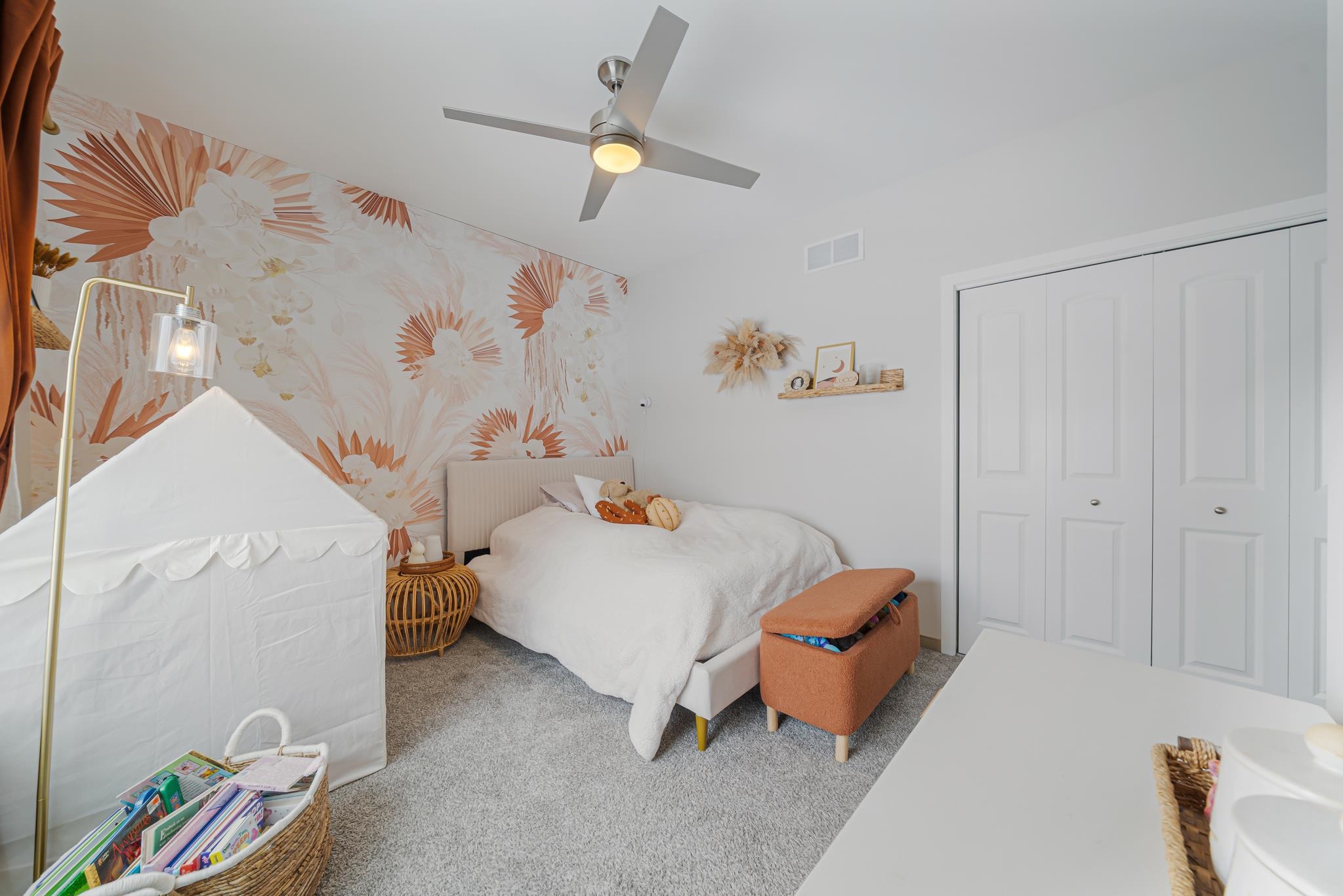 531 S SILVER FOX Drive