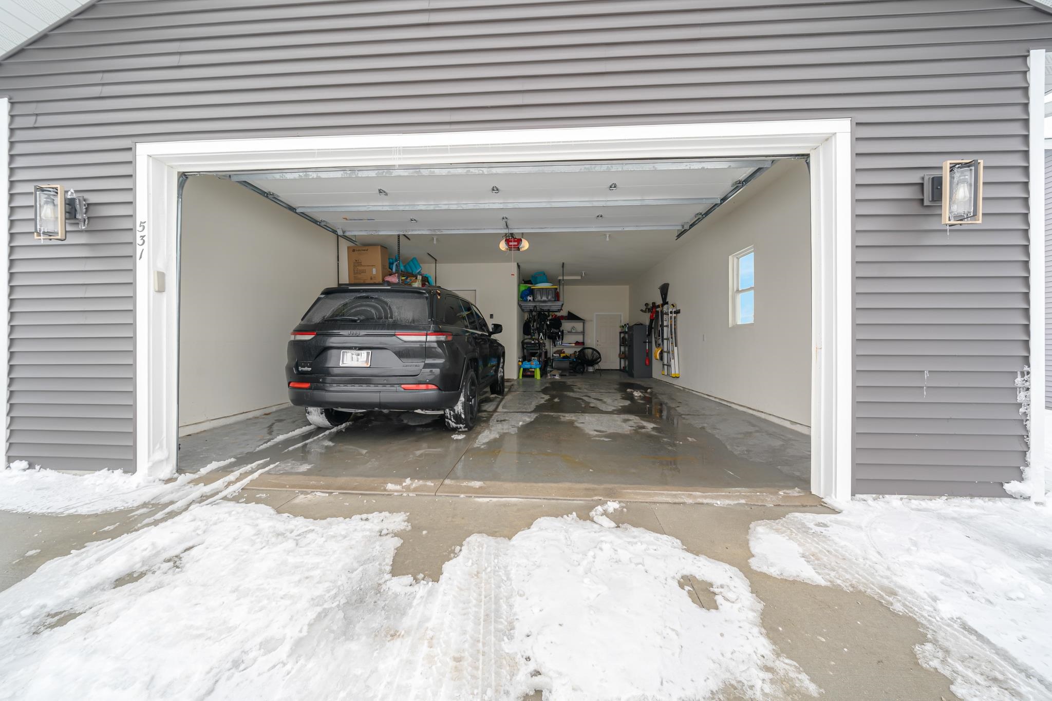 531 S SILVER FOX Drive