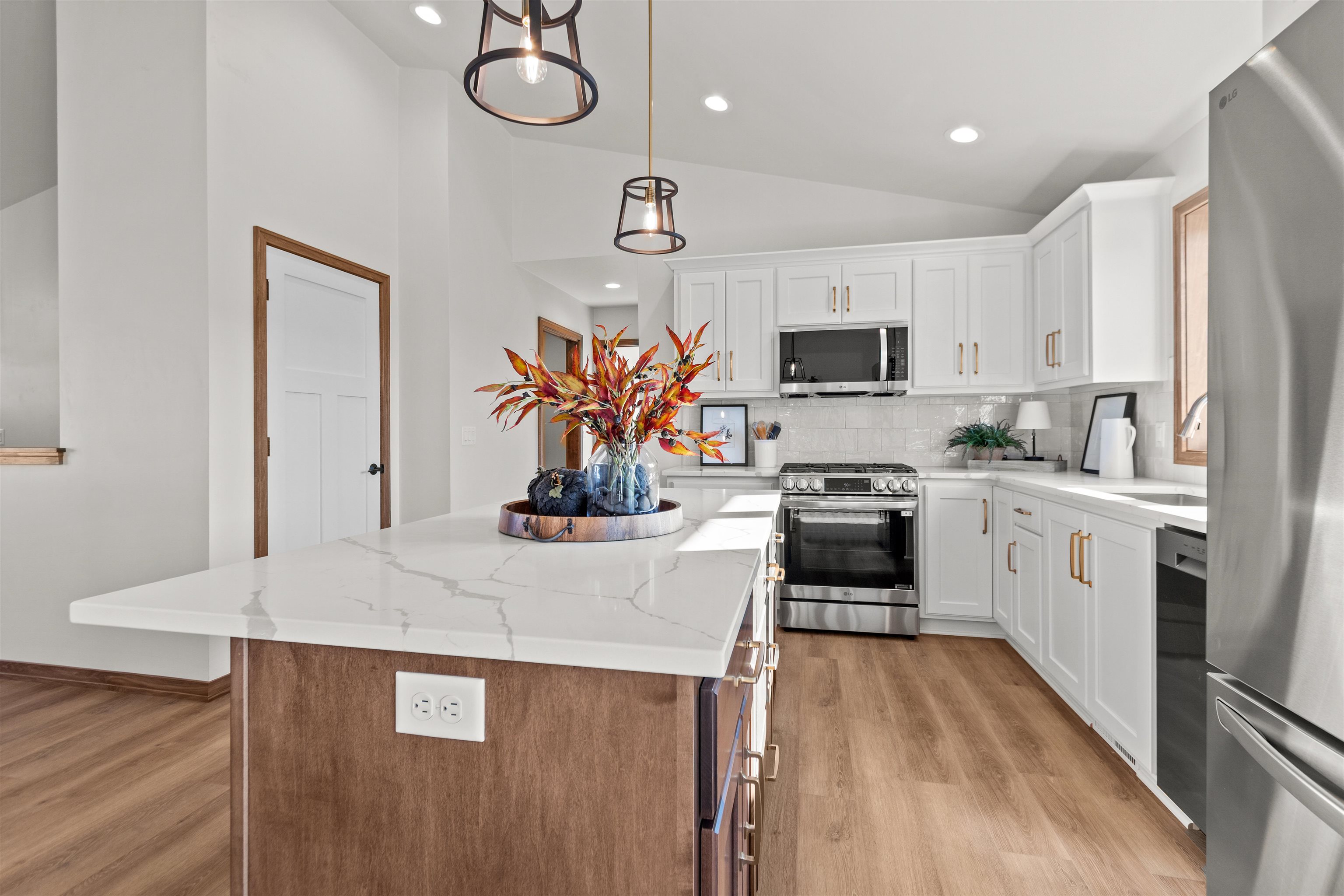 2041 BEAR PAW Trail