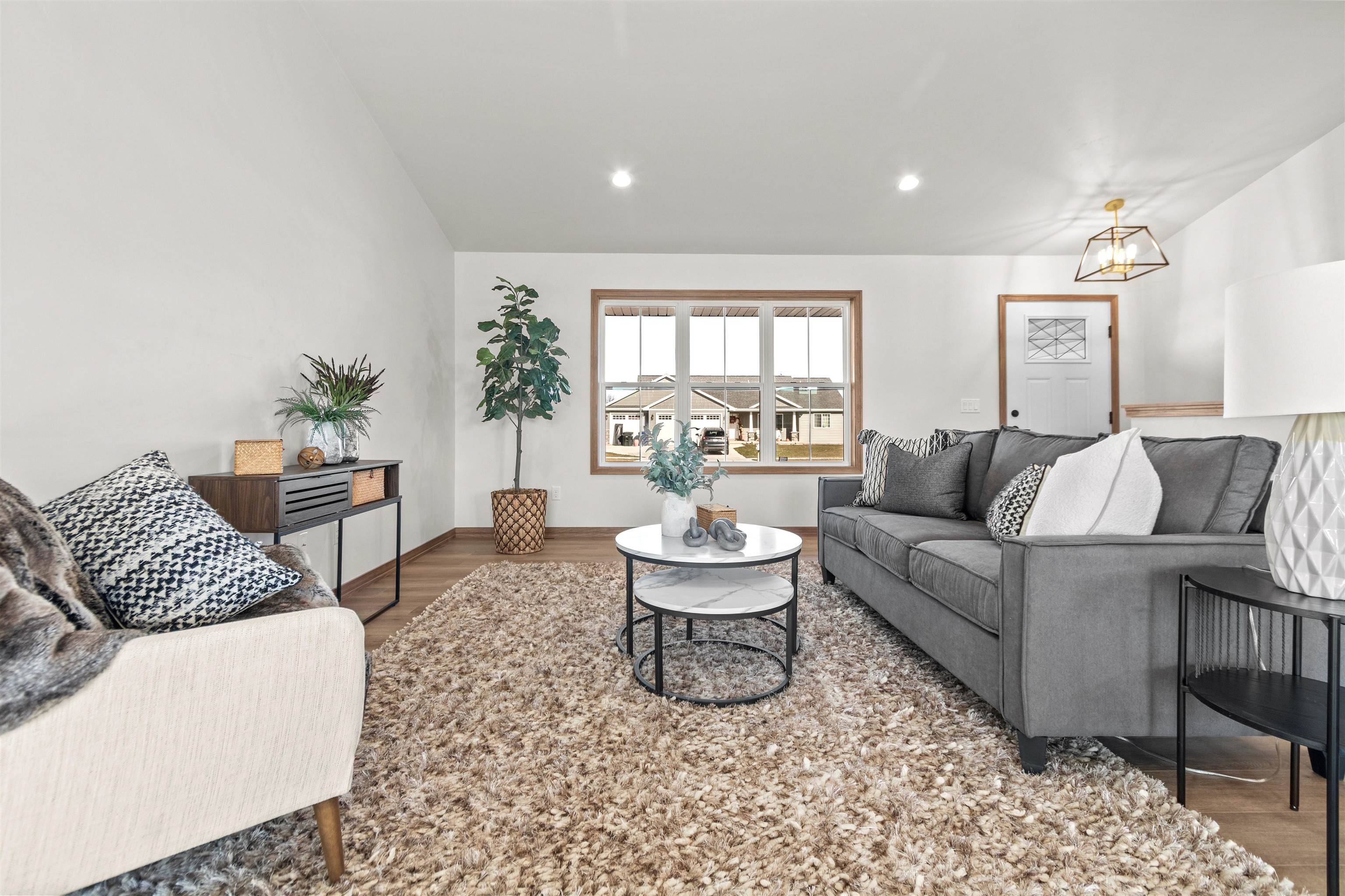 2041 BEAR PAW Trail