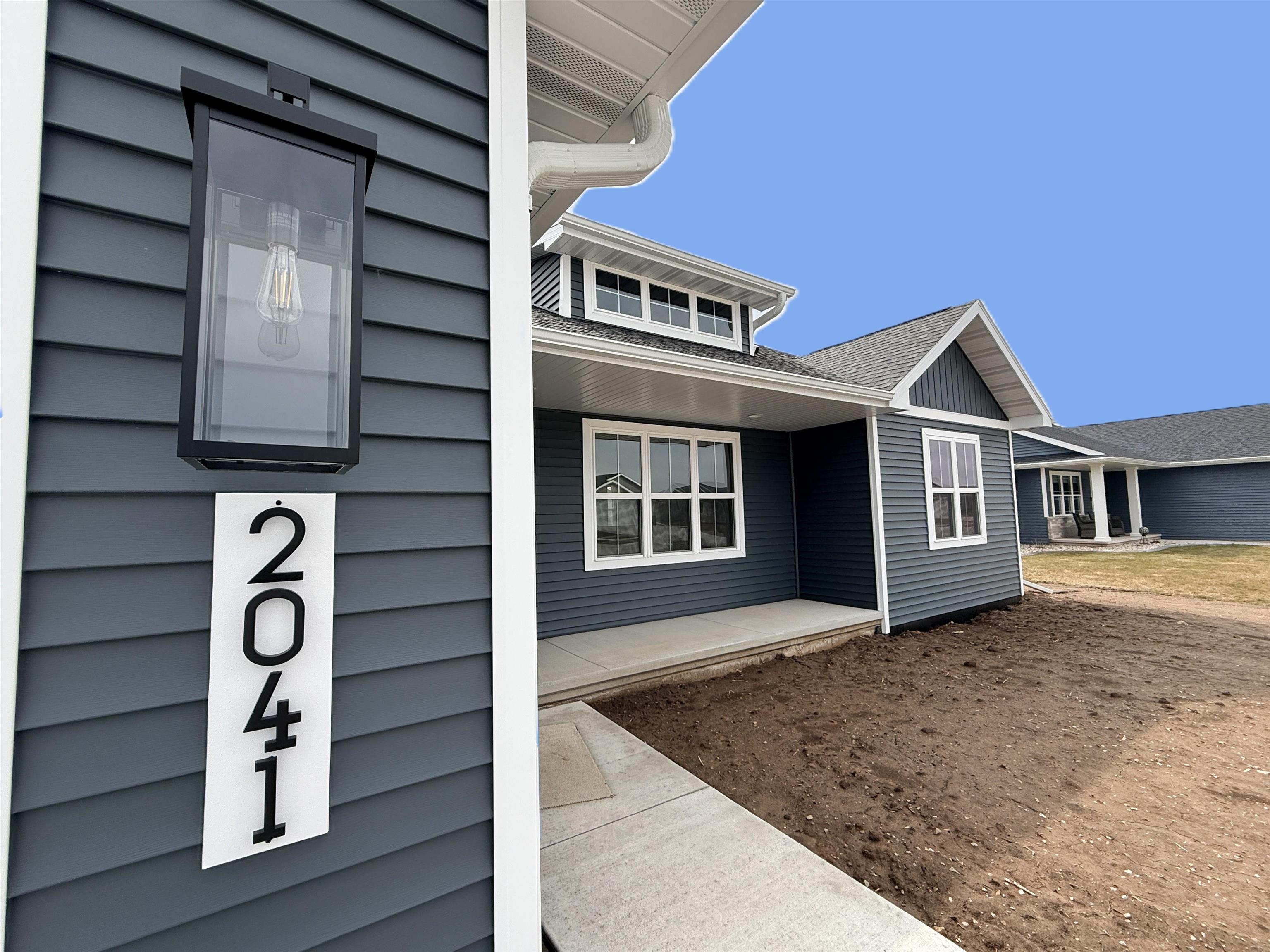 2041 BEAR PAW Trail