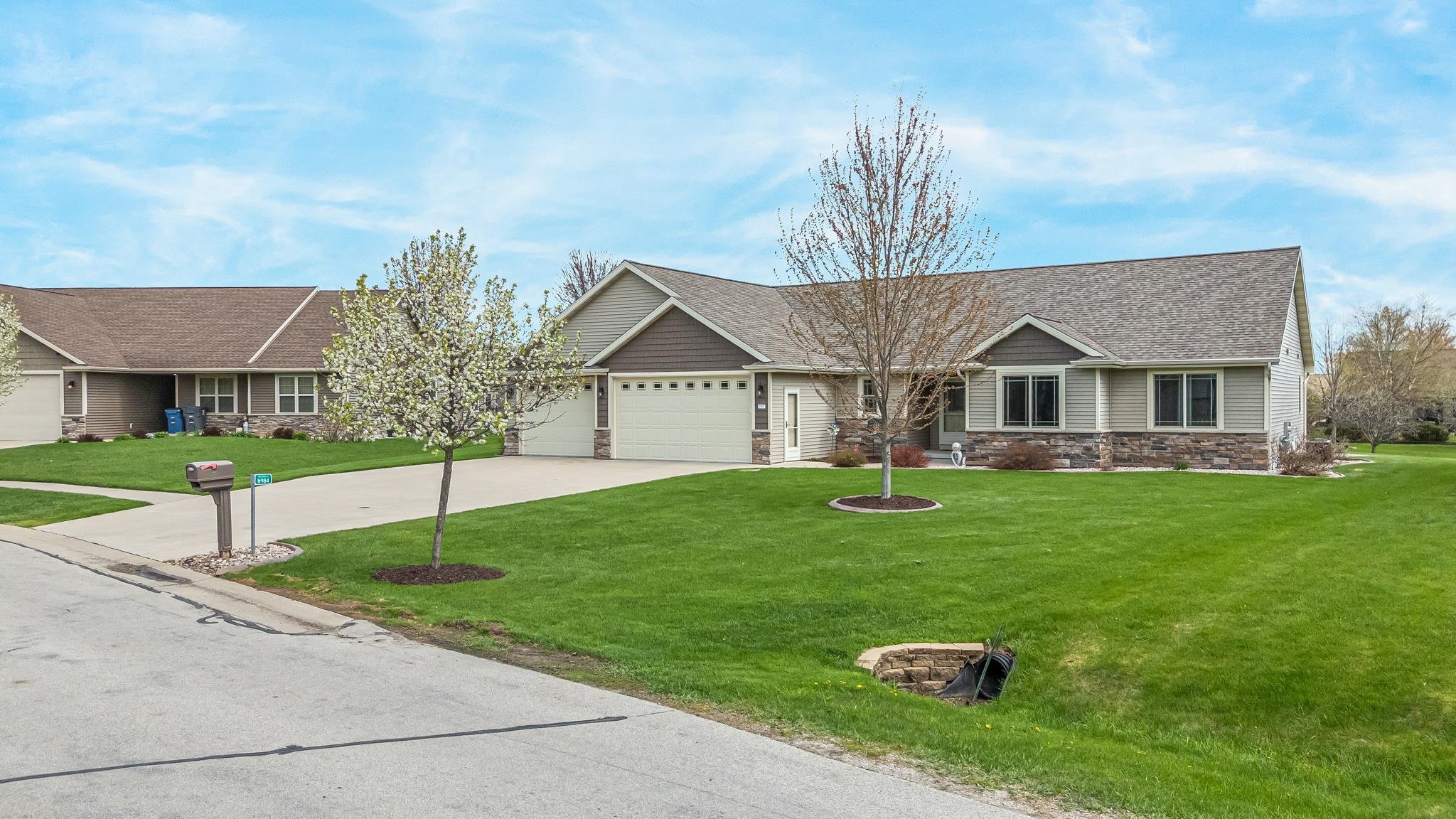 N984 GLENNVIEW Drive