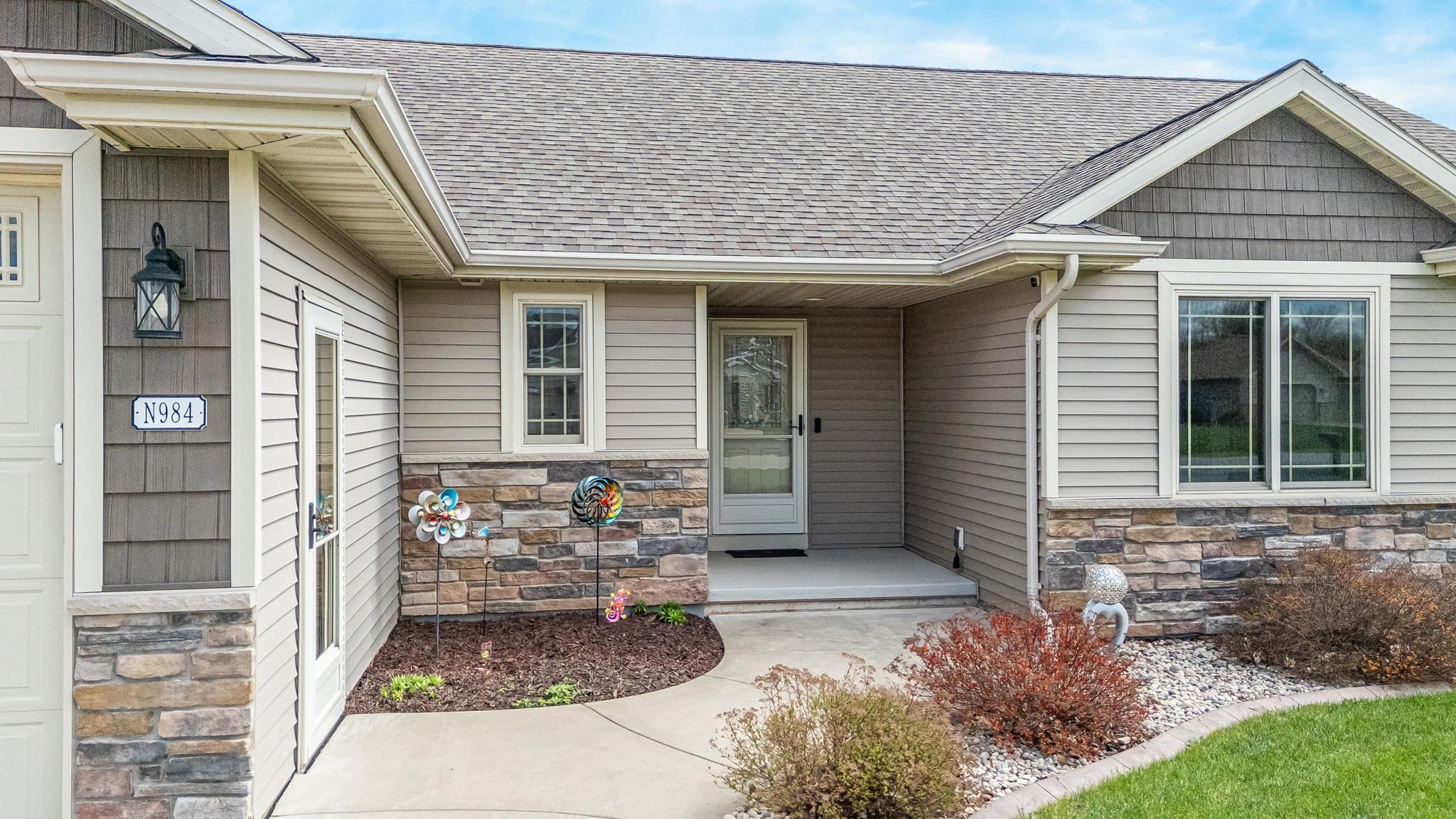 N984 GLENNVIEW Drive