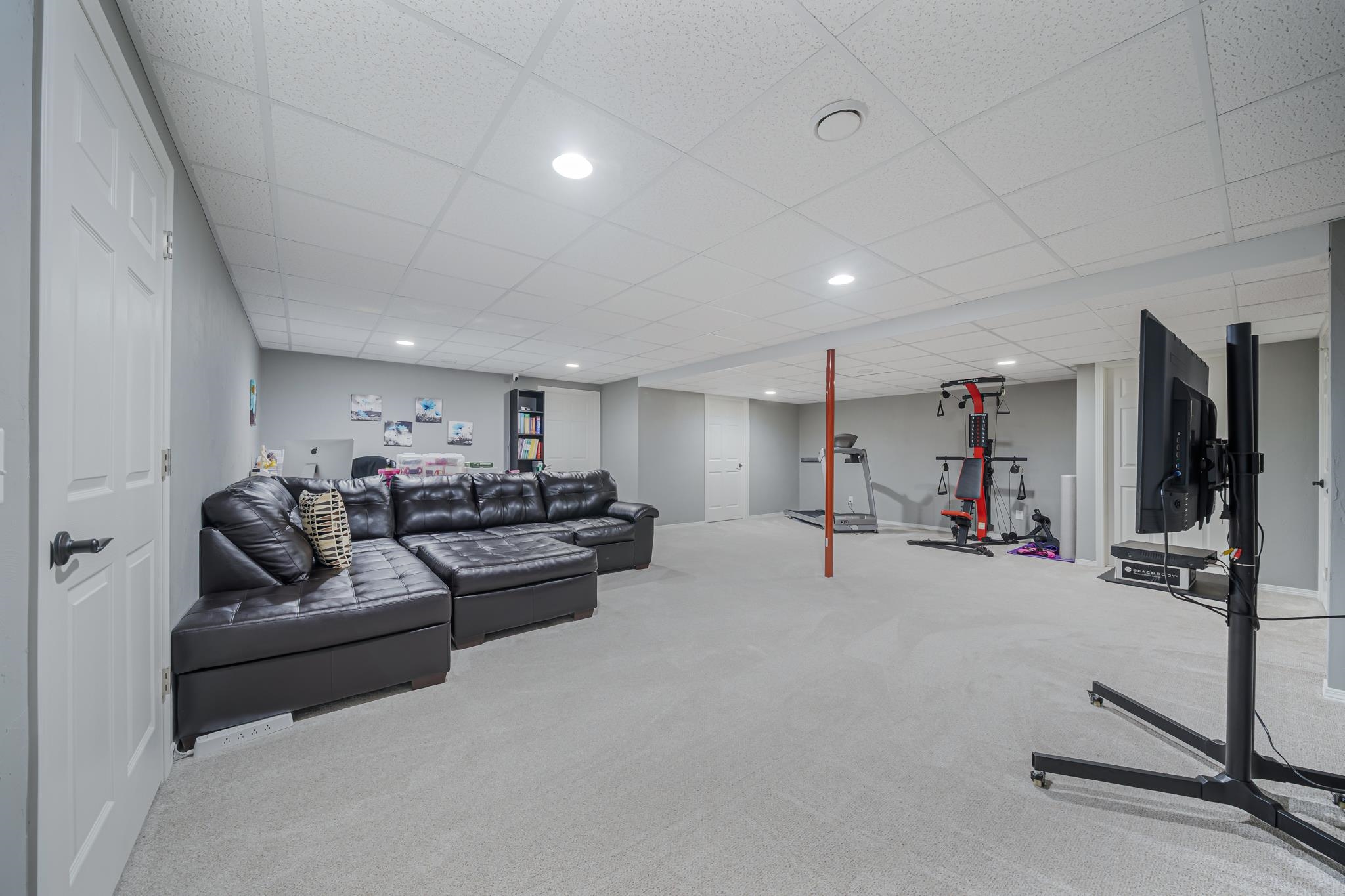 N984 GLENNVIEW Drive