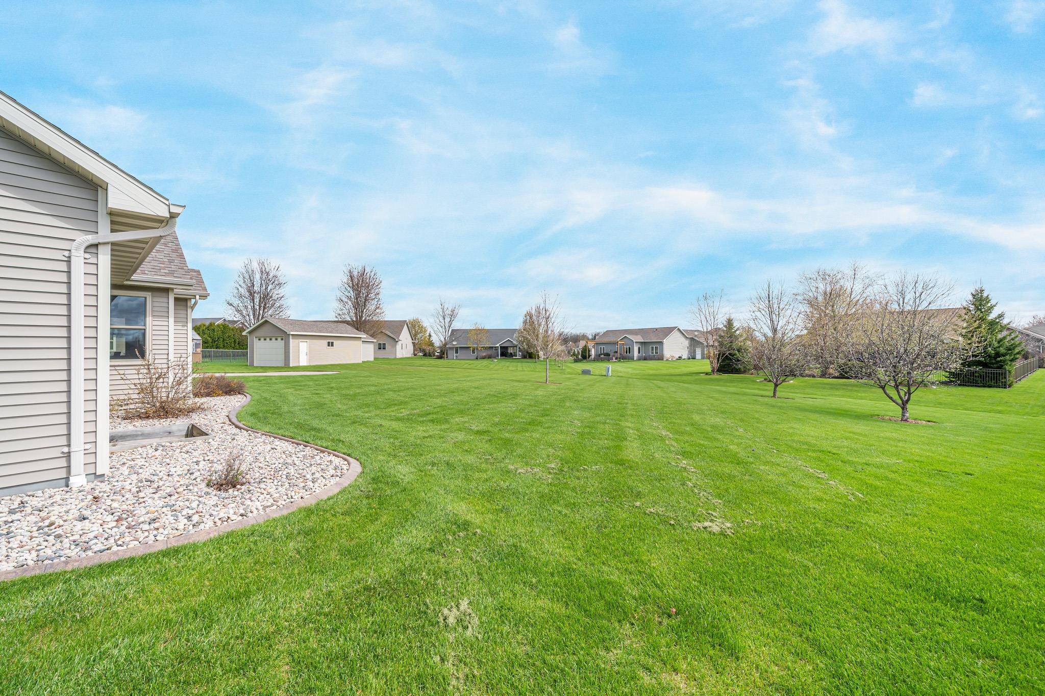 N984 GLENNVIEW Drive
