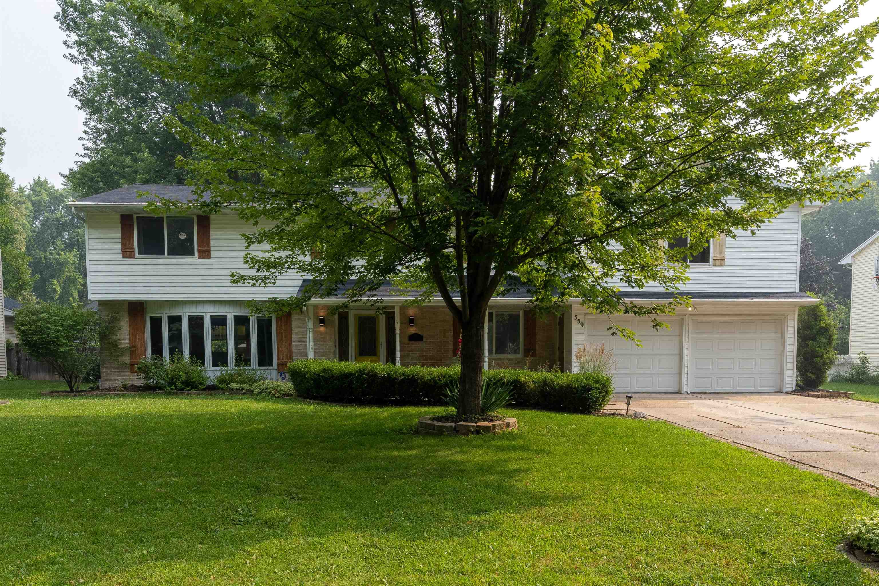 559 HILLTOP Drive