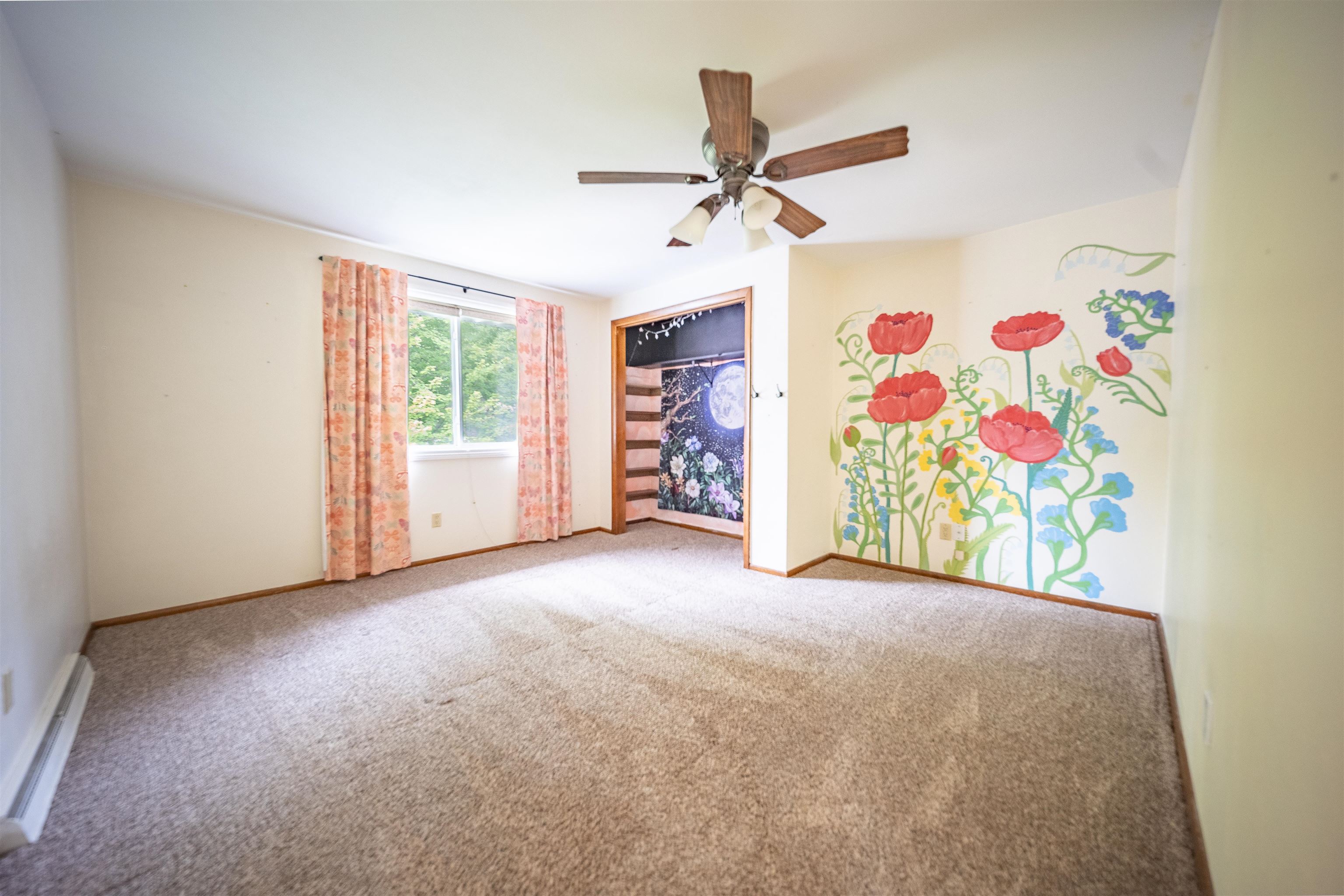 559 HILLTOP Drive