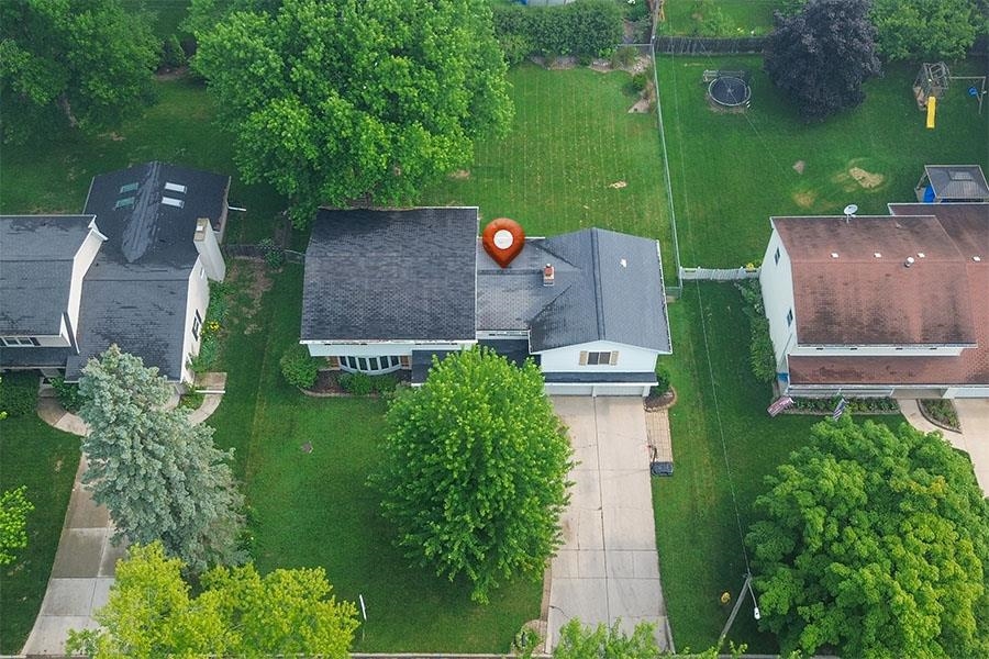 559 HILLTOP Drive