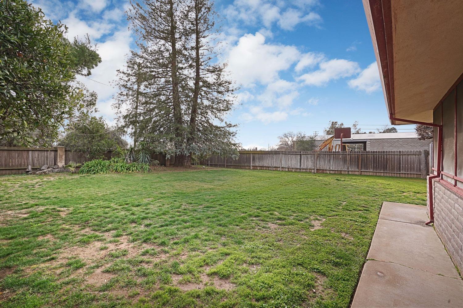 13106 Midway Avenue