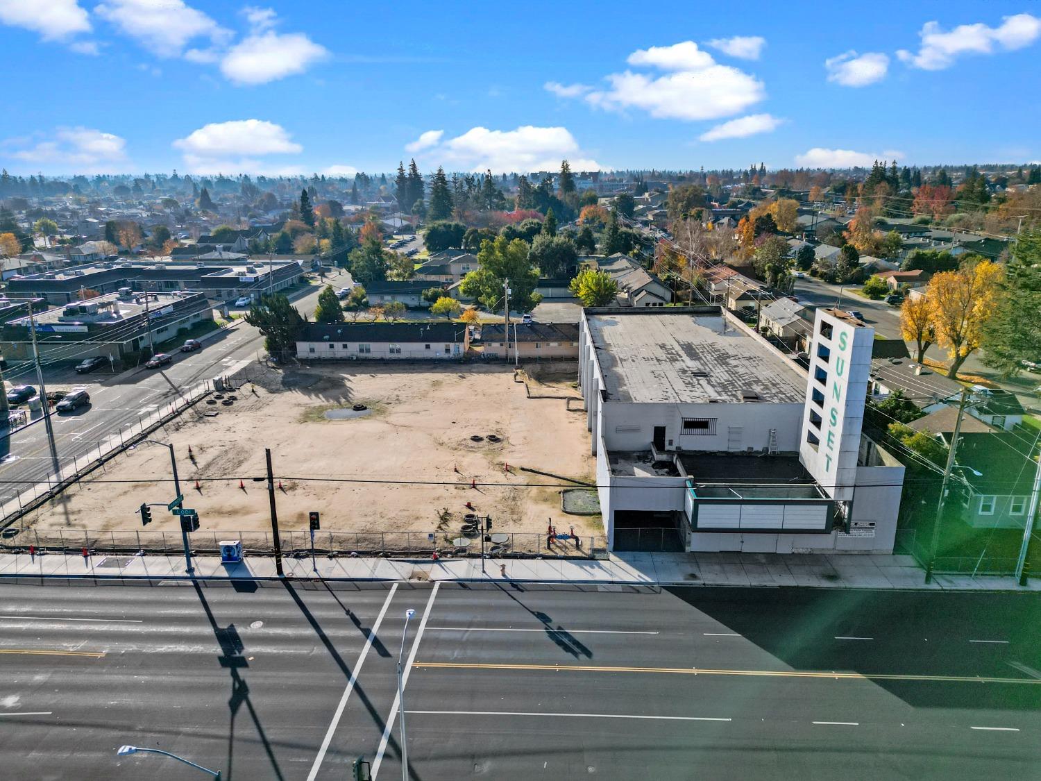 1110 W Lodi Avenue