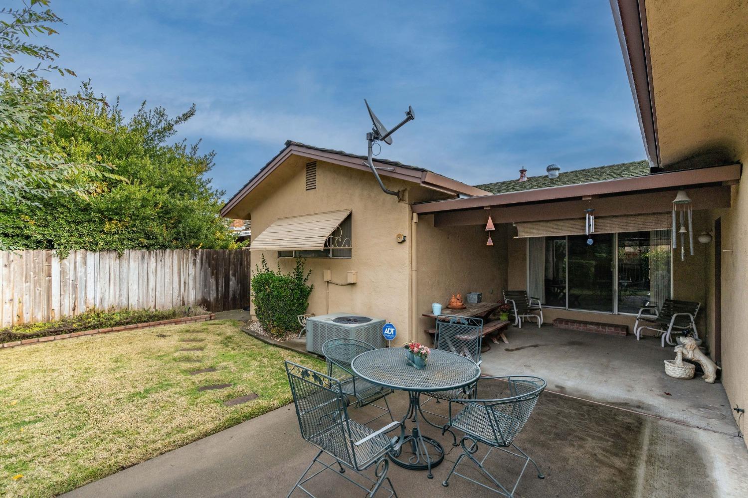 2213 Gateway Circle