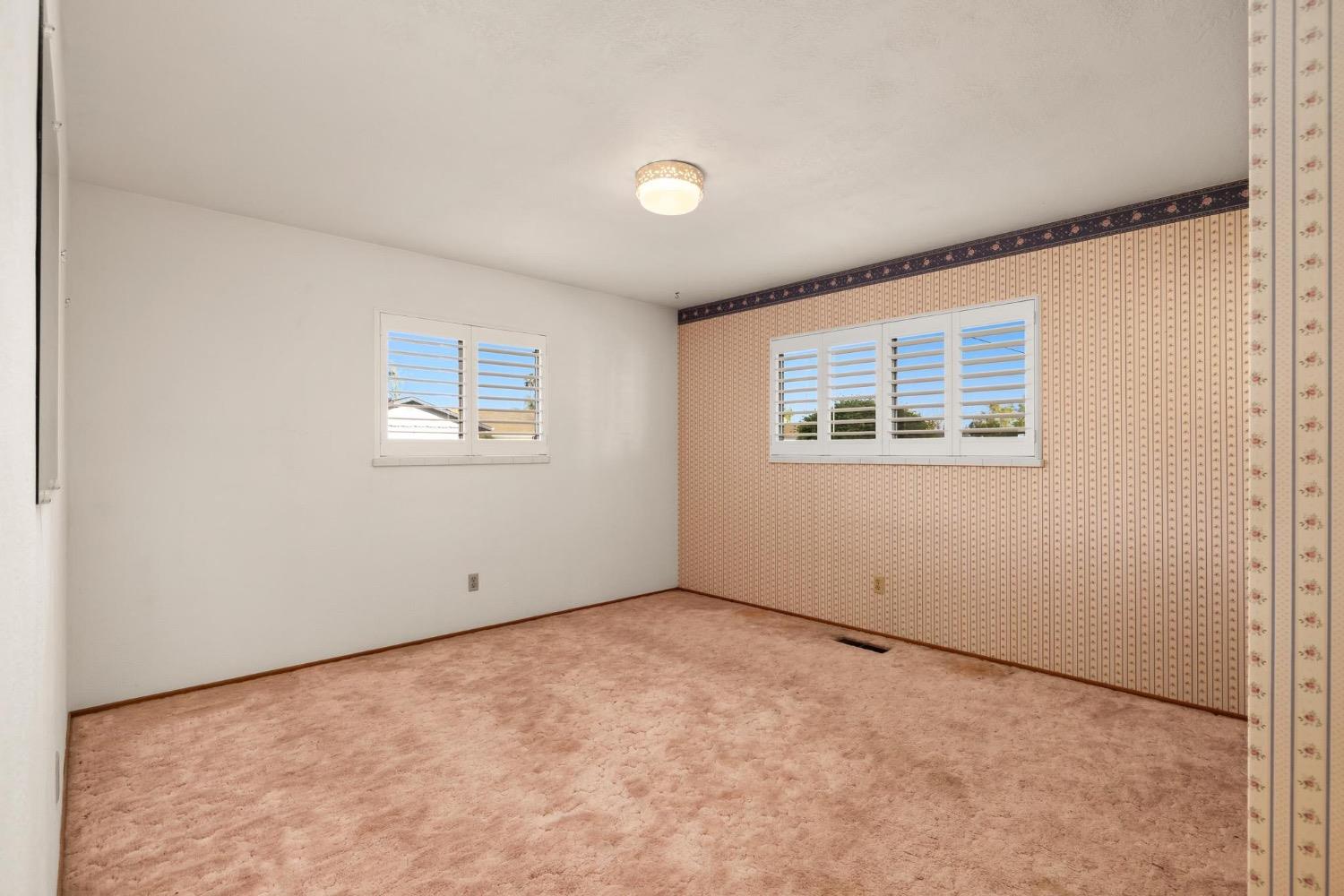2101 W Walnut Street