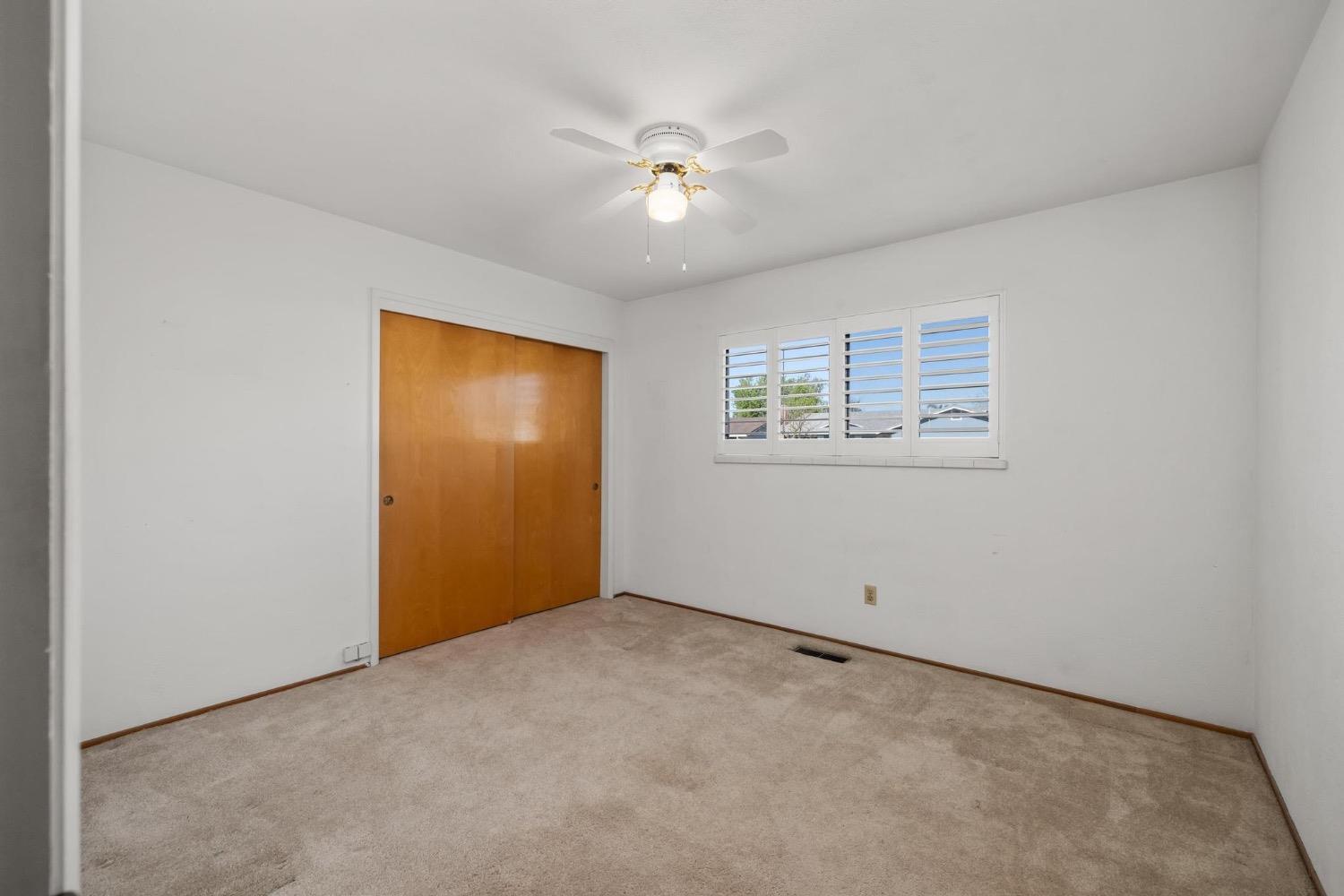 2101 W Walnut Street