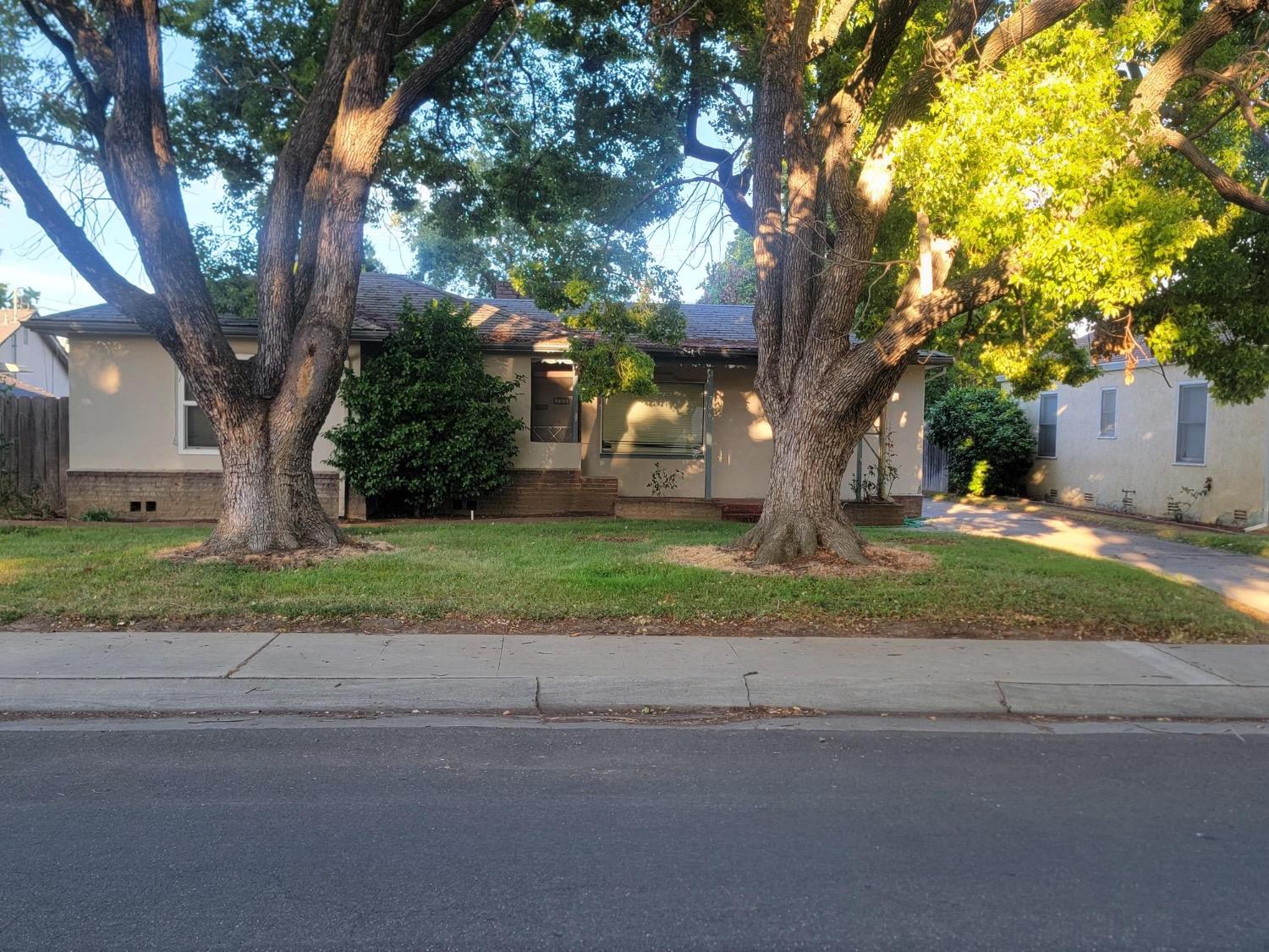 706 S Pleasant Avenue