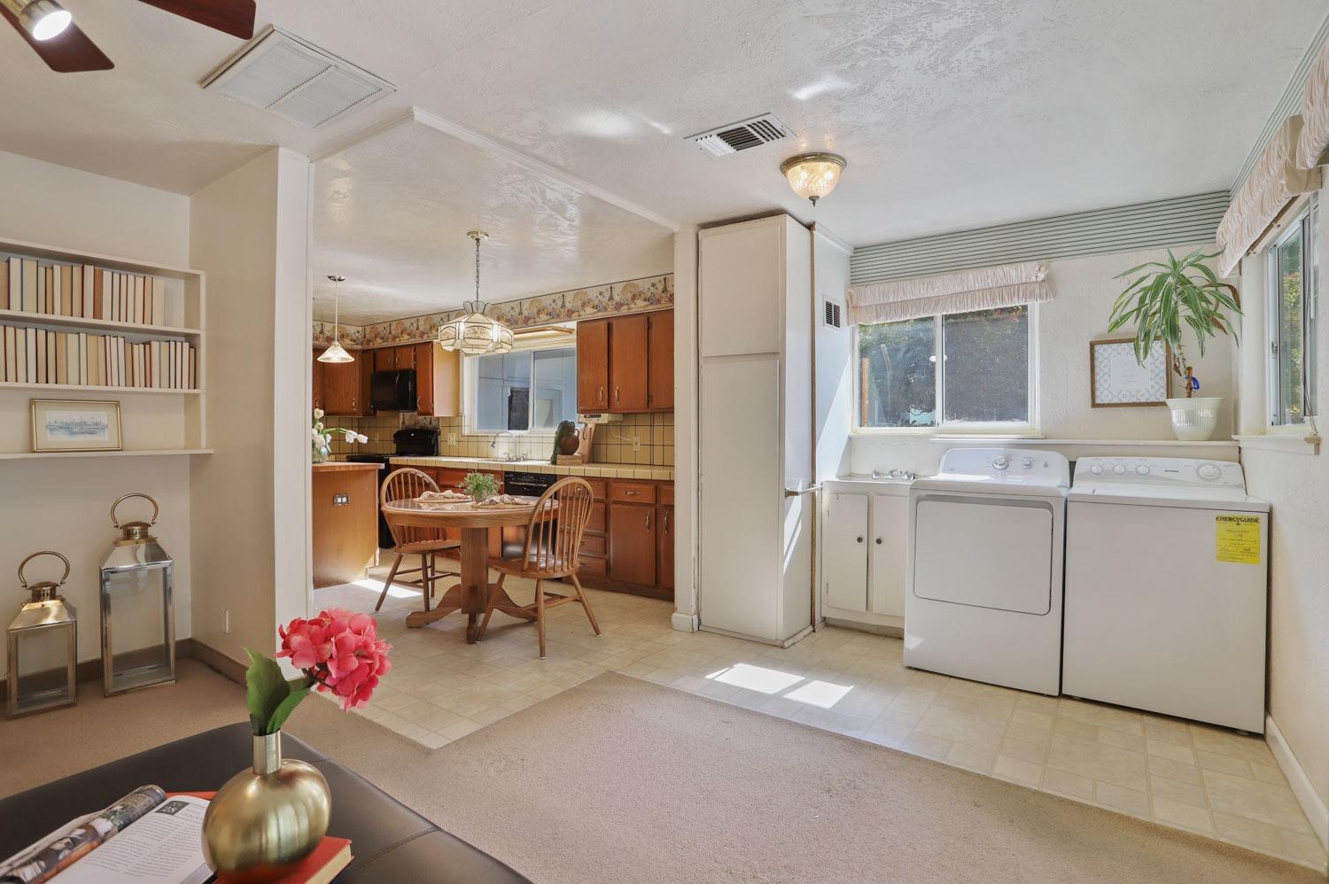 1328 Sharon Way