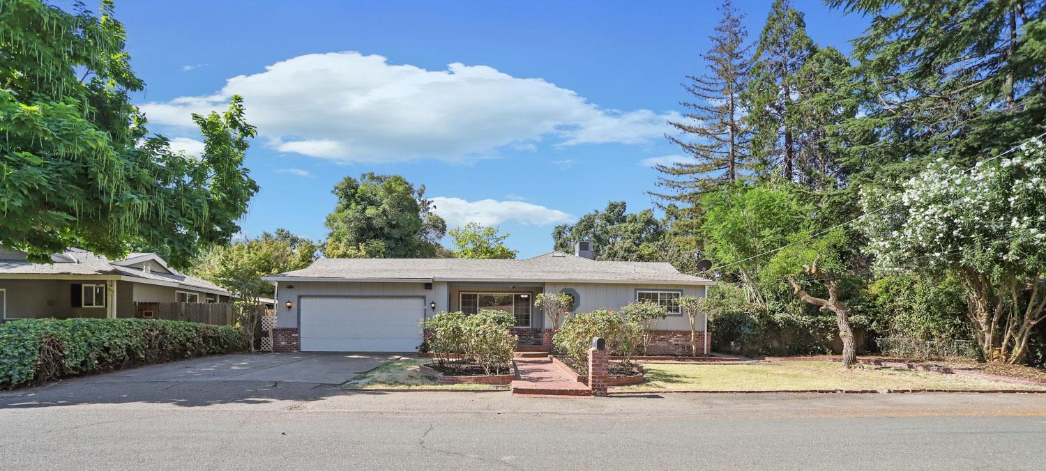1328 Sharon Way