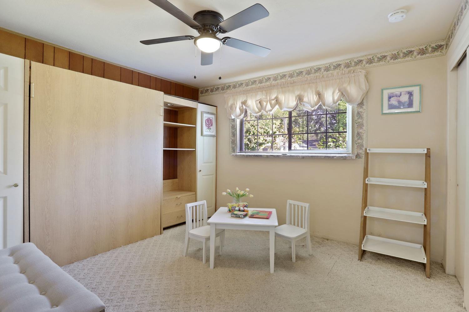1328 Sharon Way