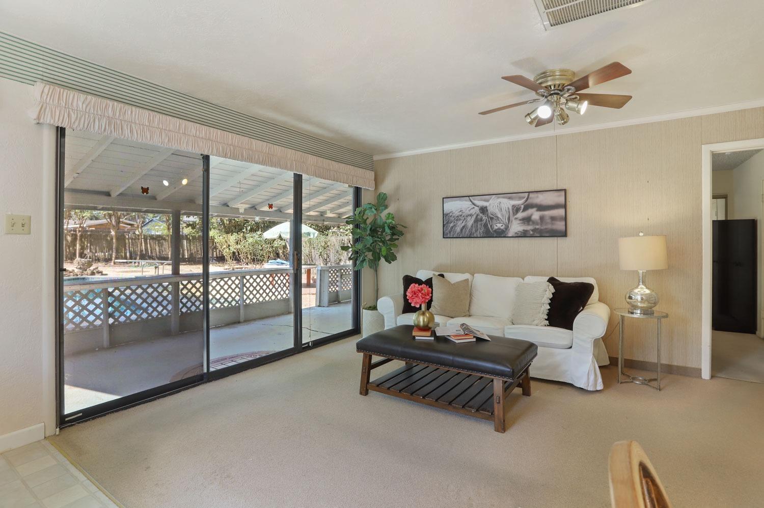1328 Sharon Way