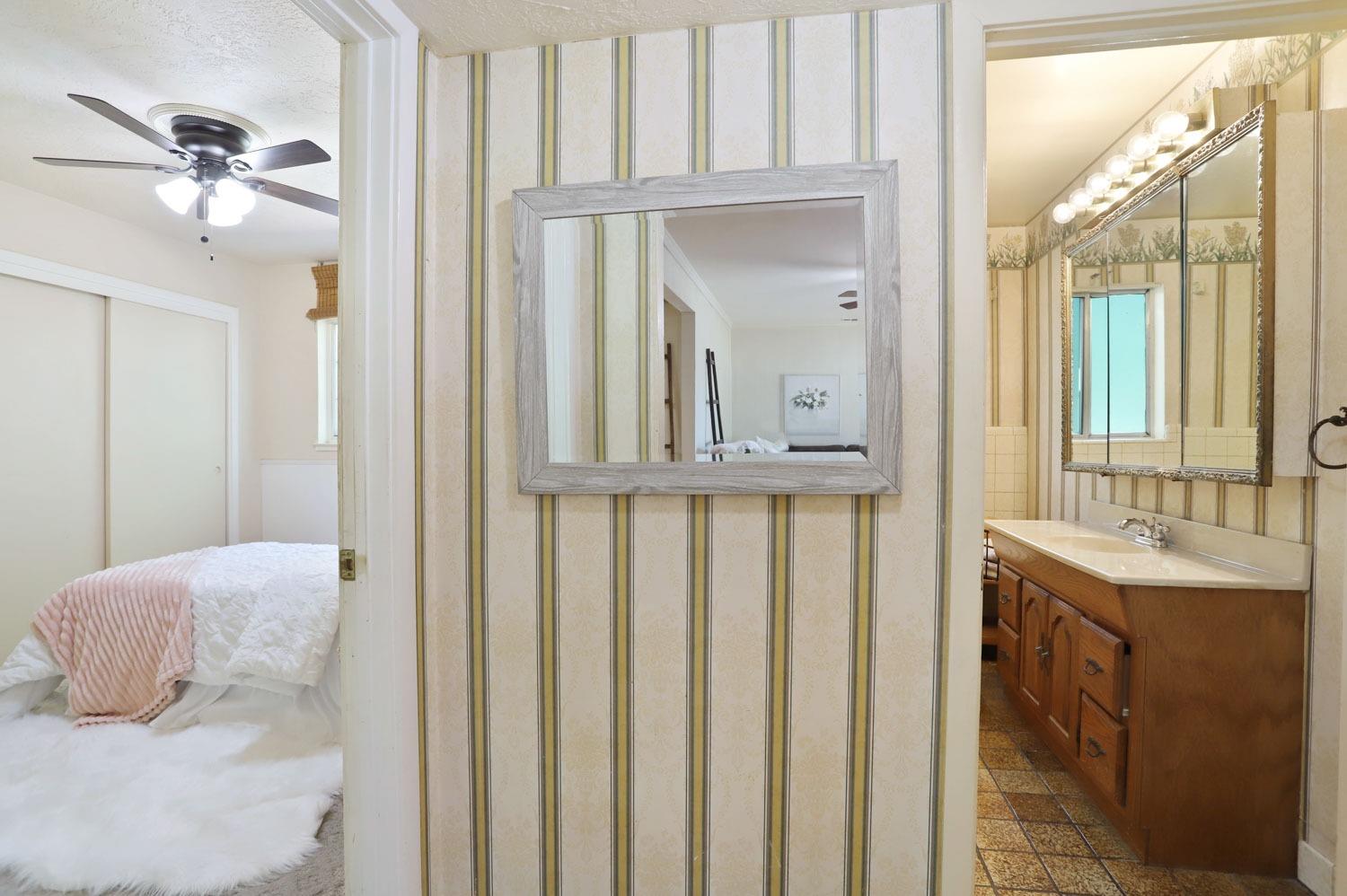 1328 Sharon Way