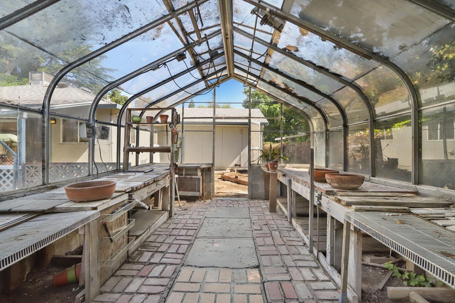 1328 Sharon Way