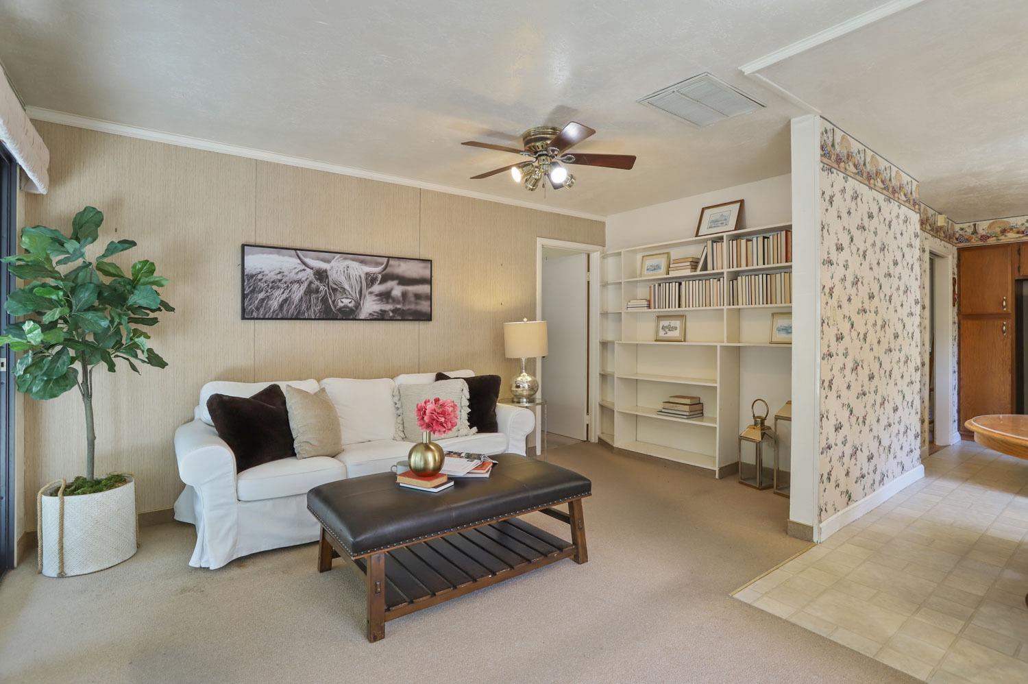 1328 Sharon Way