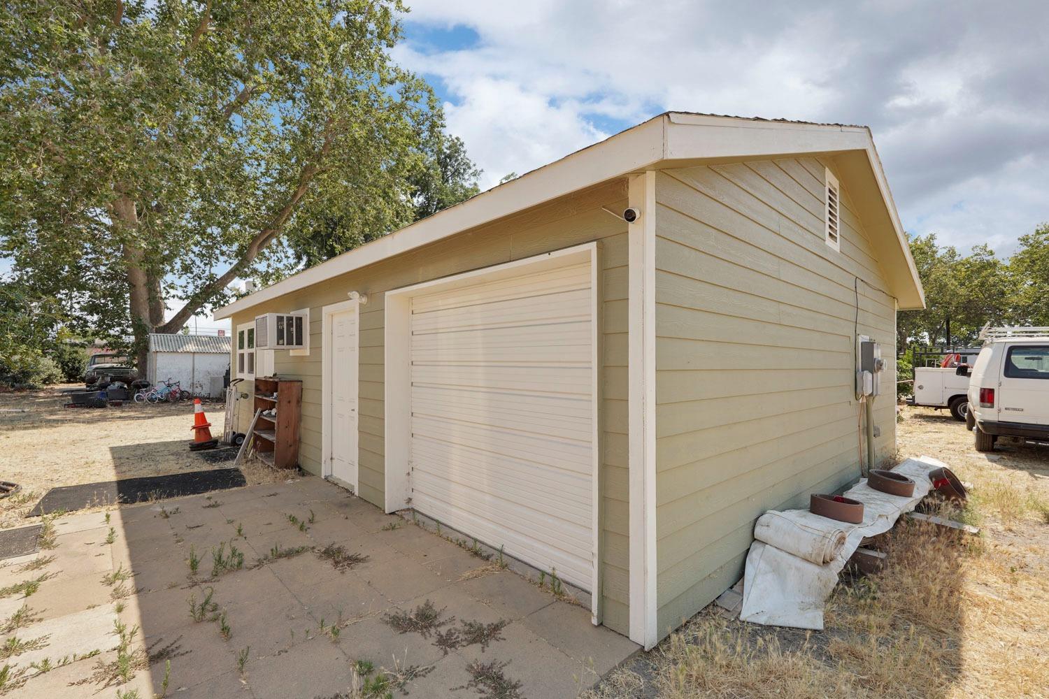 649 E Lockeford Street