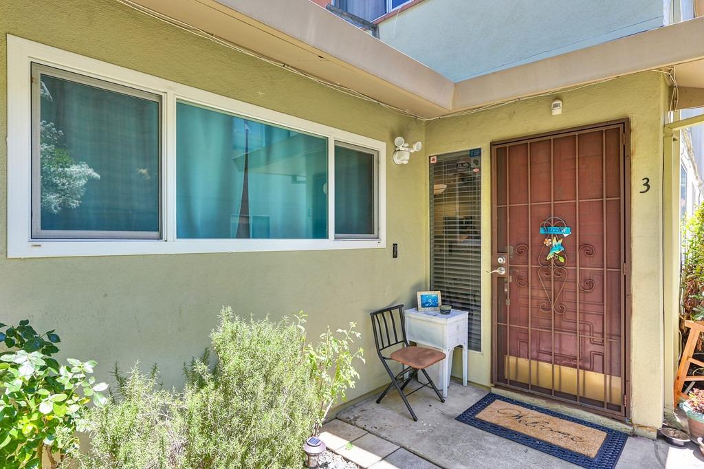 2029 Benita Drive 3