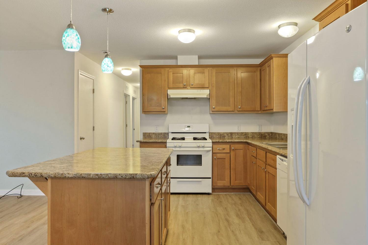 18450 N 88 4