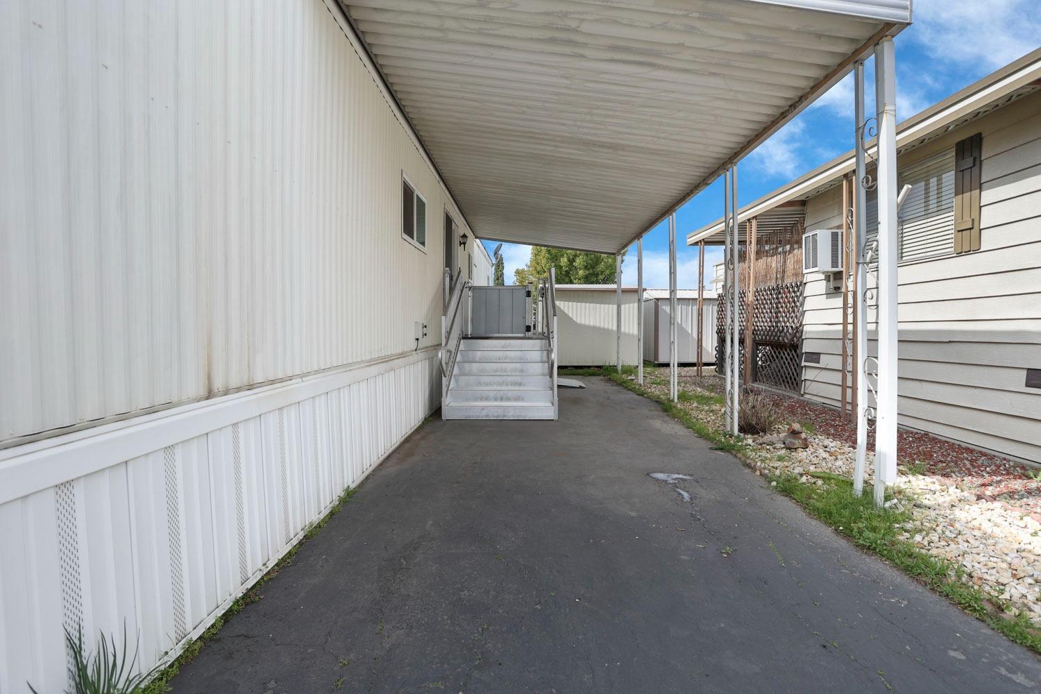 152 Clearwater Place