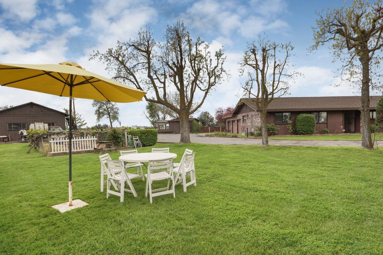 1080 E Peltier Road