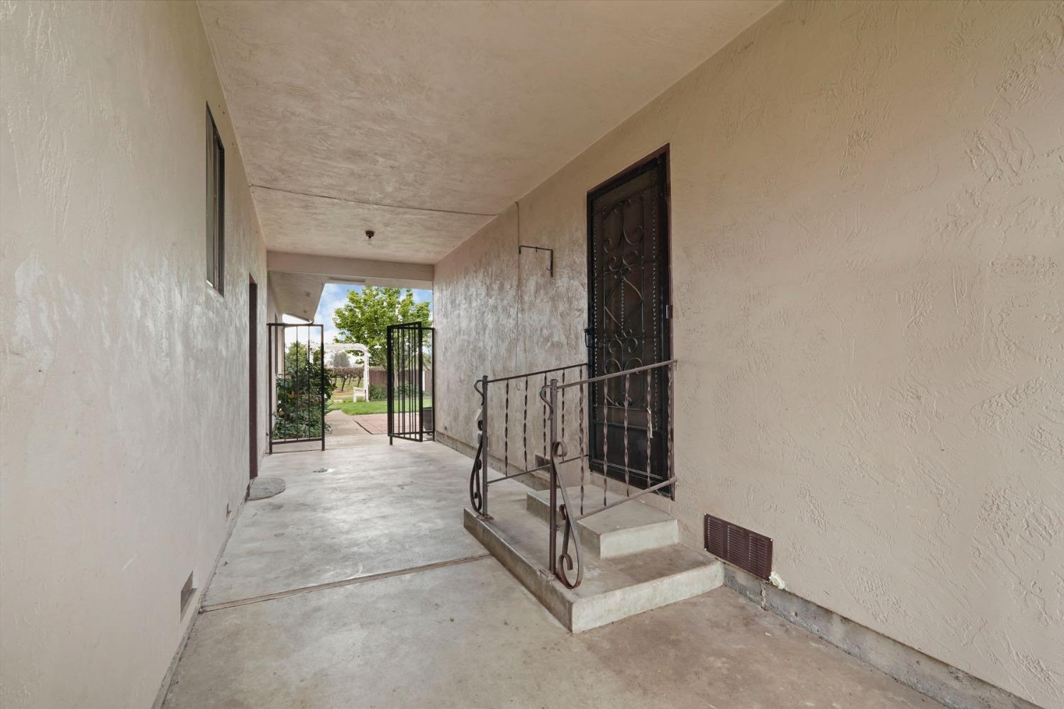1080 E Peltier Road